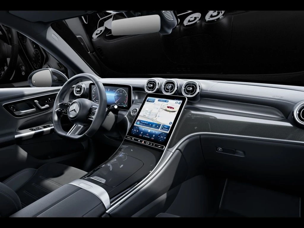 Mercedes-Benz-GLC 200-image-11