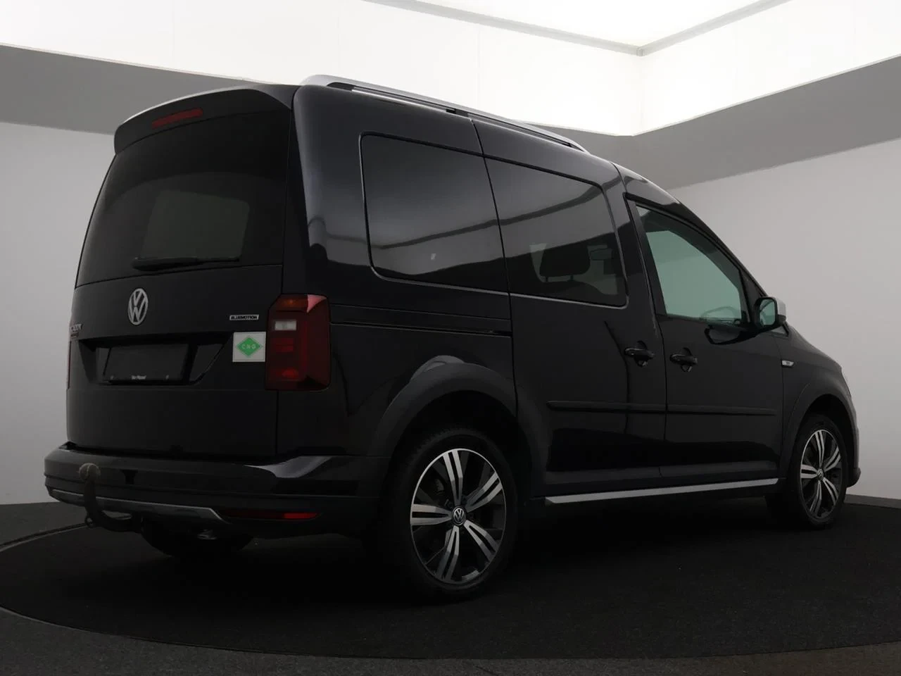 Volkswagen-Caddy-image-4
