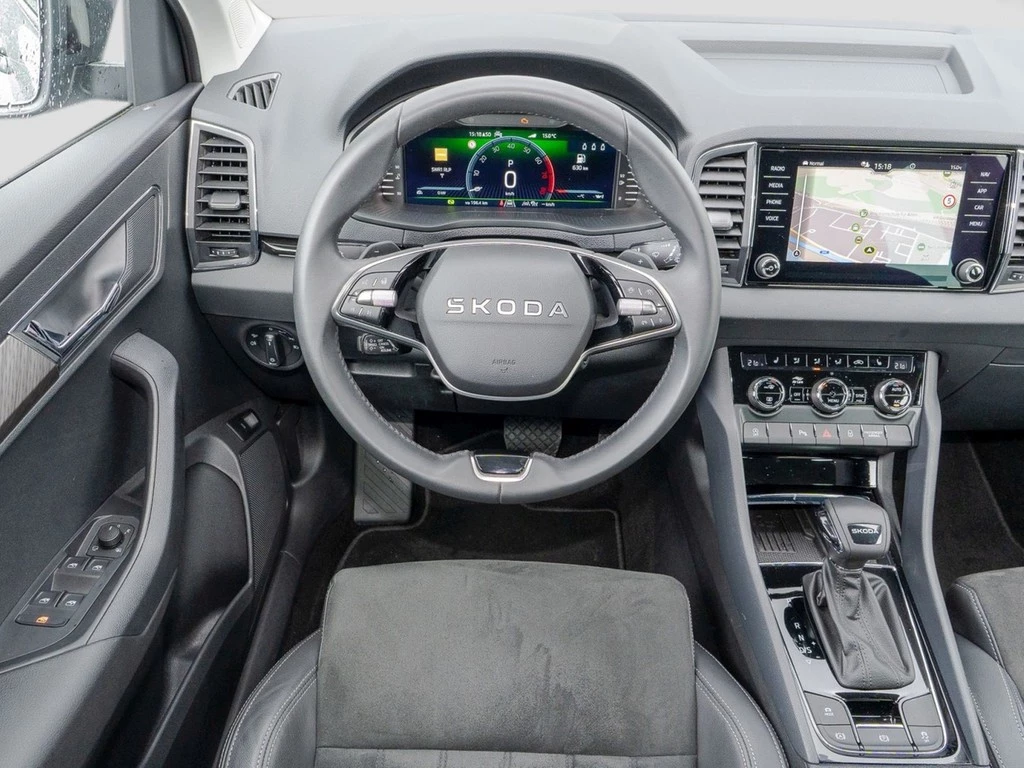 Škoda Karoq 1.5 TSI DSG Tour Matrix, AHK, Navi