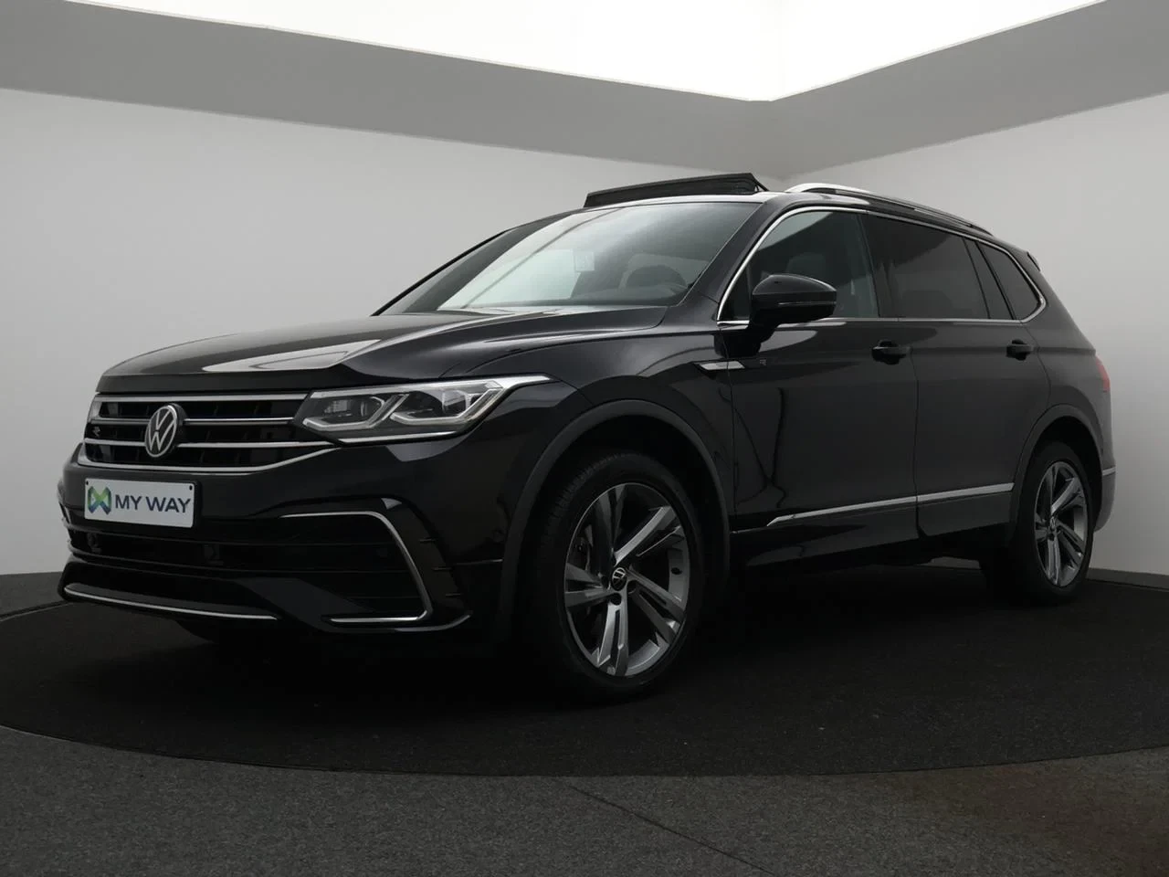 Volkswagen-Tiguan Allspace-image-0