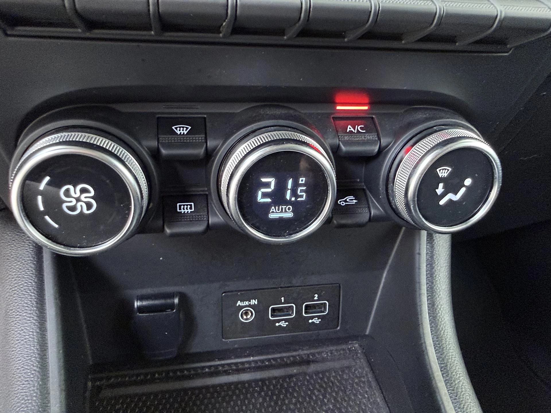 Renault-Captur-image-21