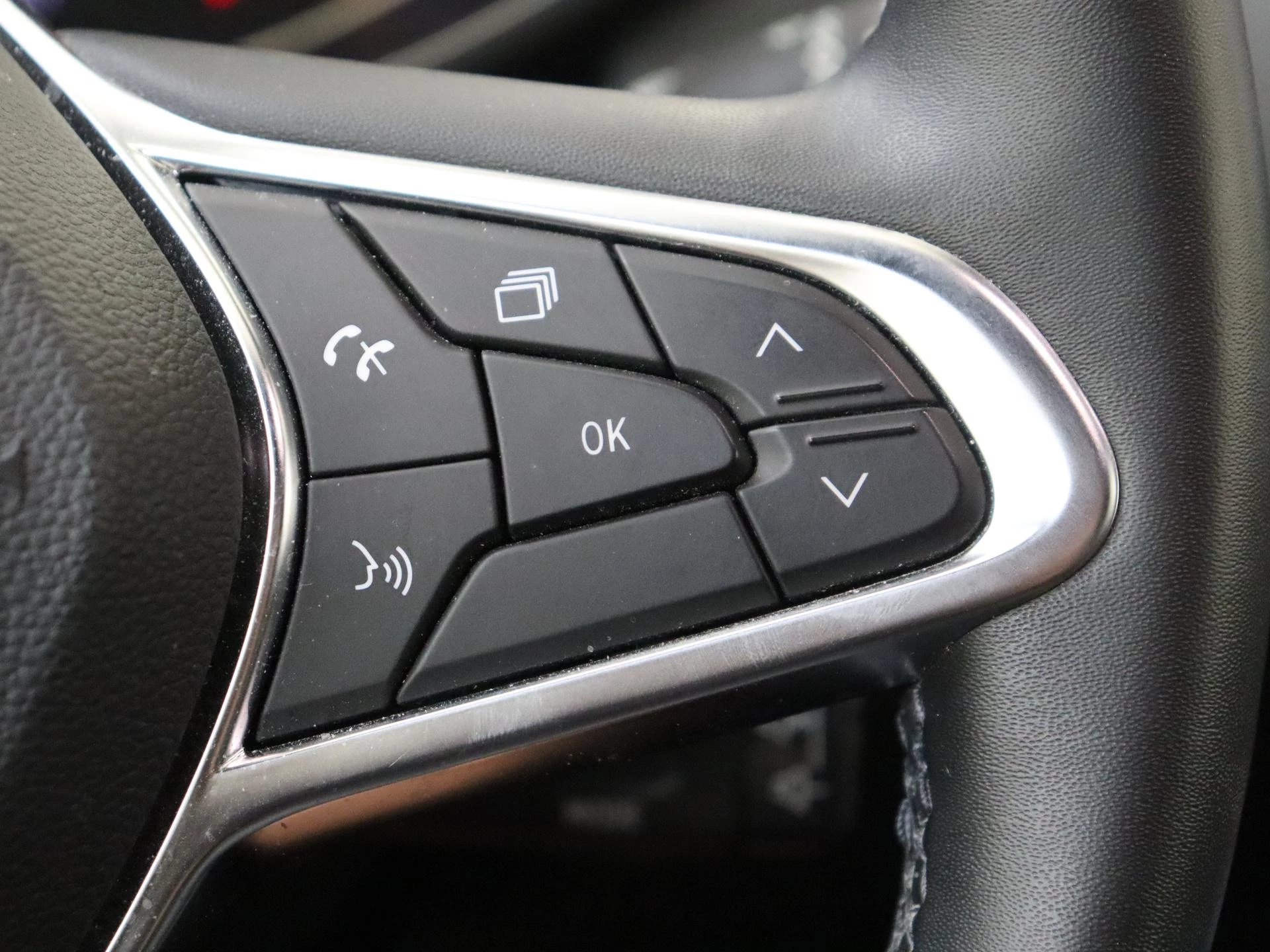 Renault-Clio-image-13