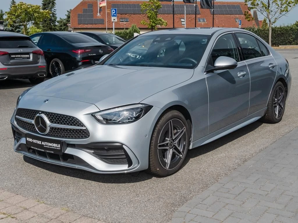 Mercedes-Benz-C-Klasse 300-image-7