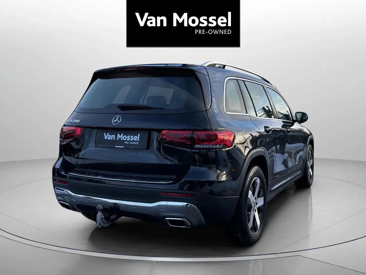 Mercedes-Benz-GLB-image-4