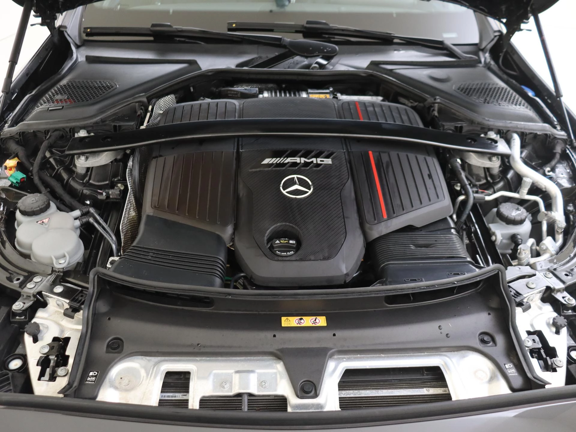 Mercedes-Benz-E-Klasse-image-6