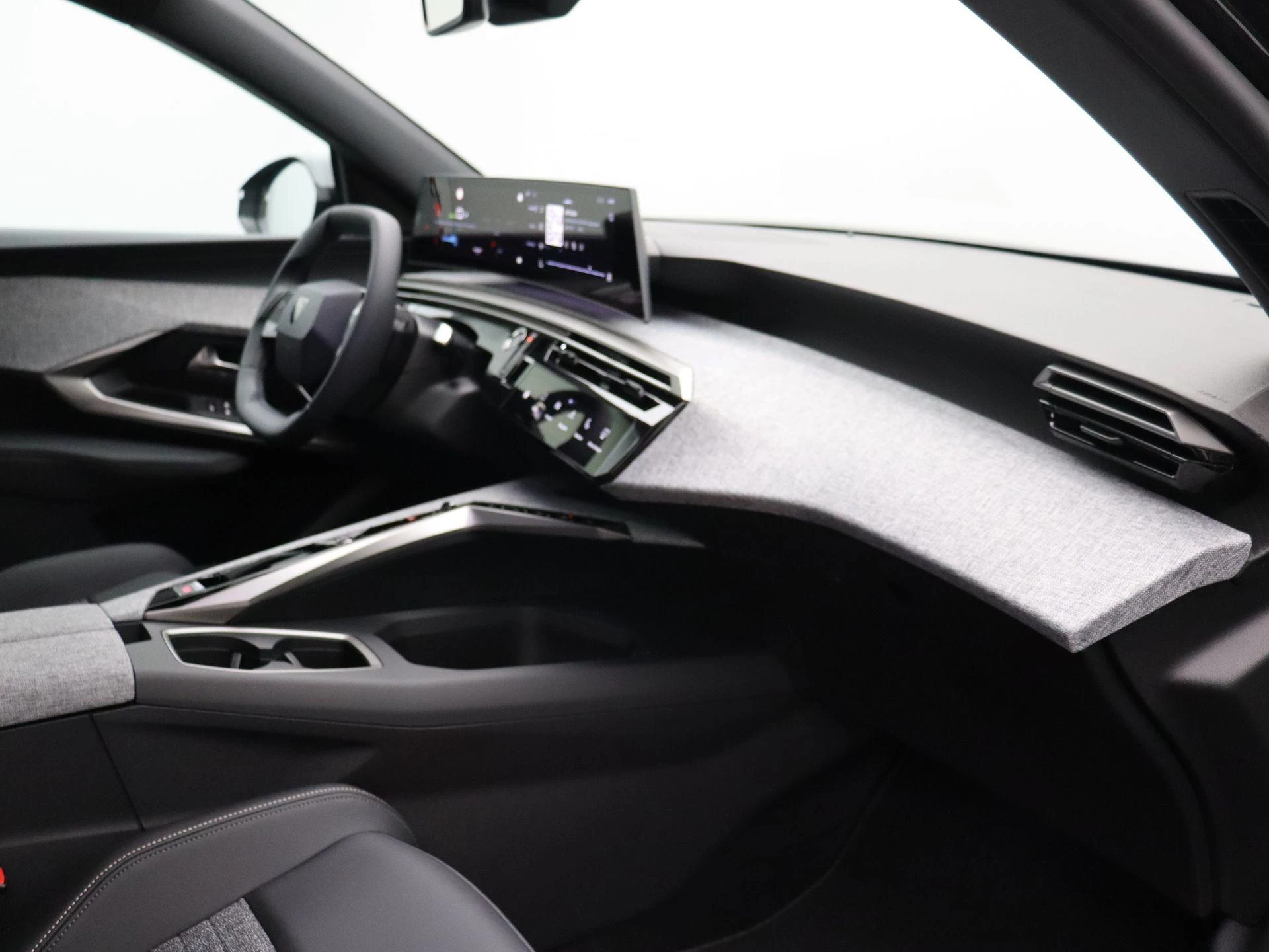 Peugeot e-5008 e-5008 213 Allure Business