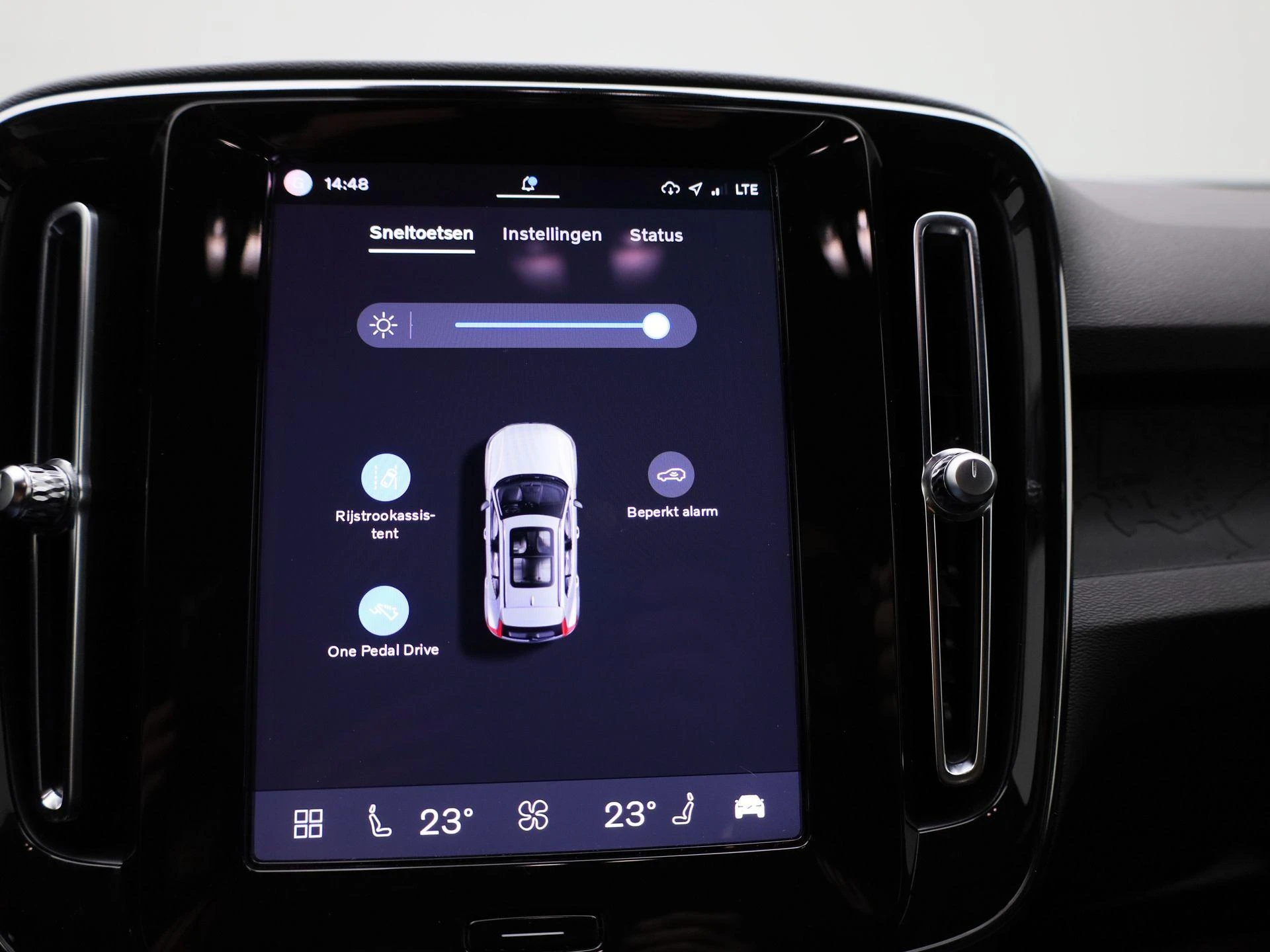 Volvo-XC40-image-24