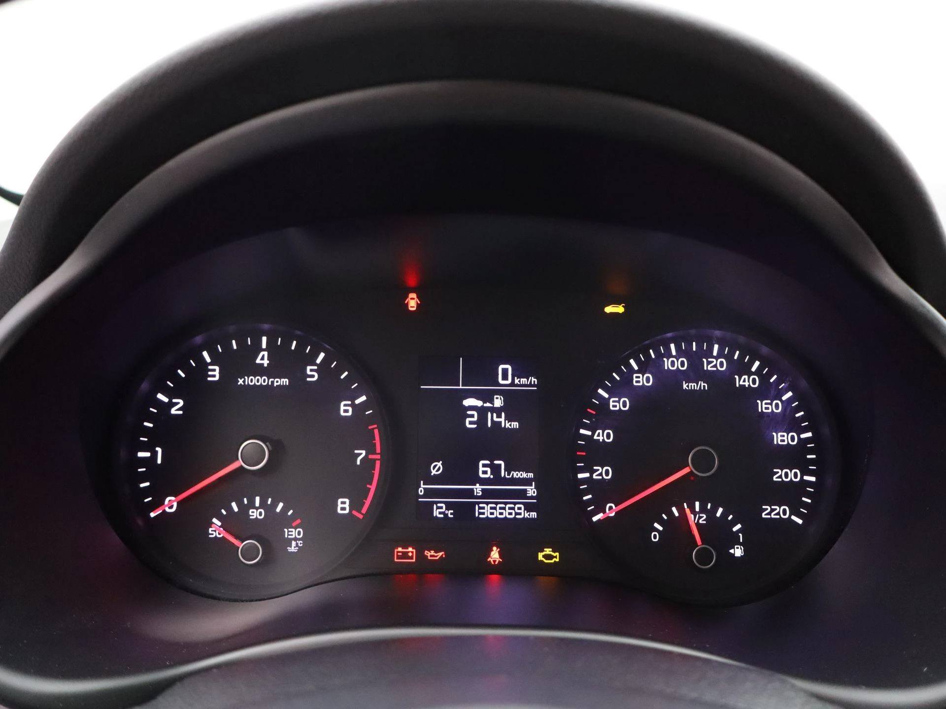 Kia-Stonic-image-12
