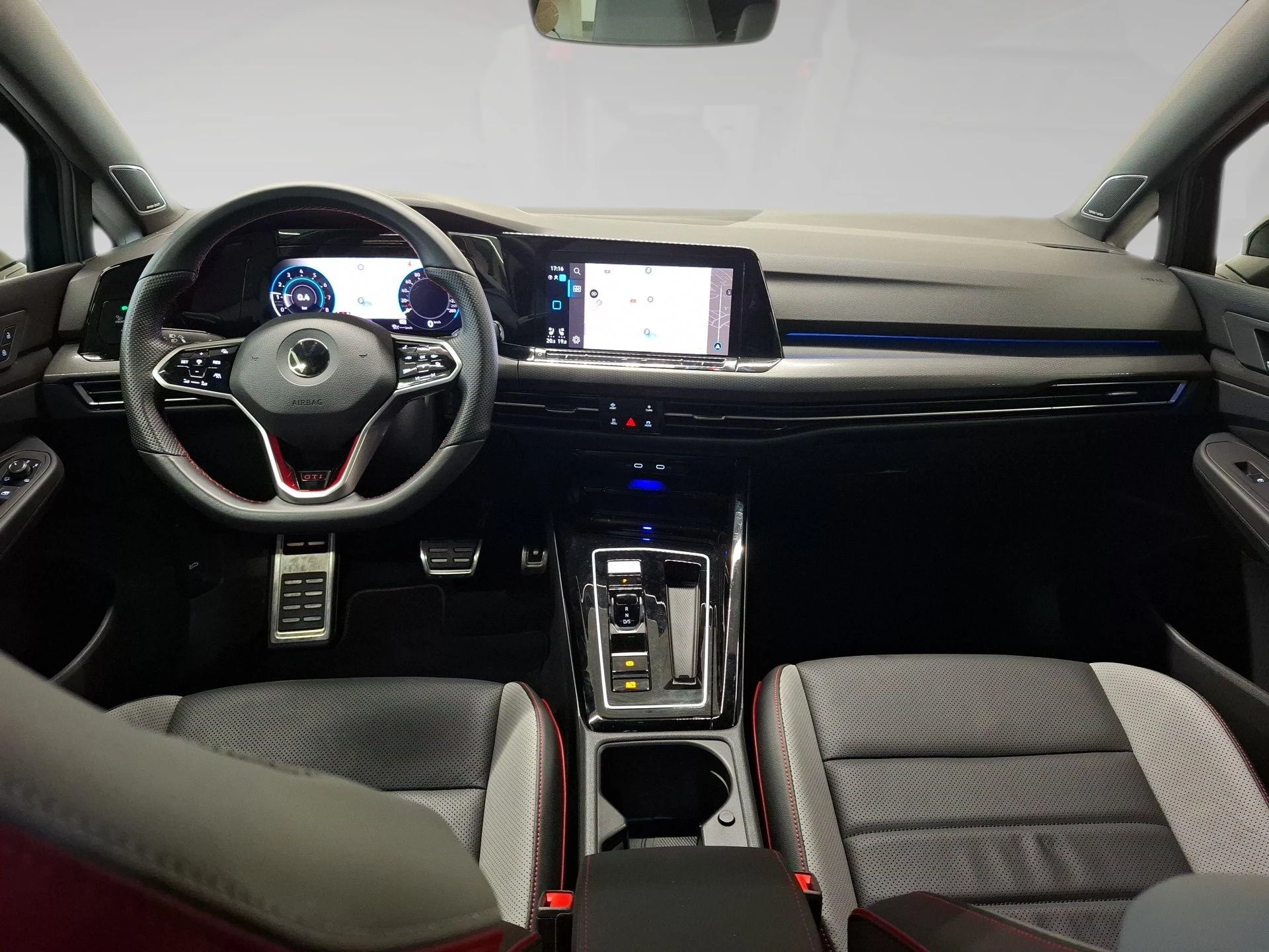 Volkswagen-Golf-image-4