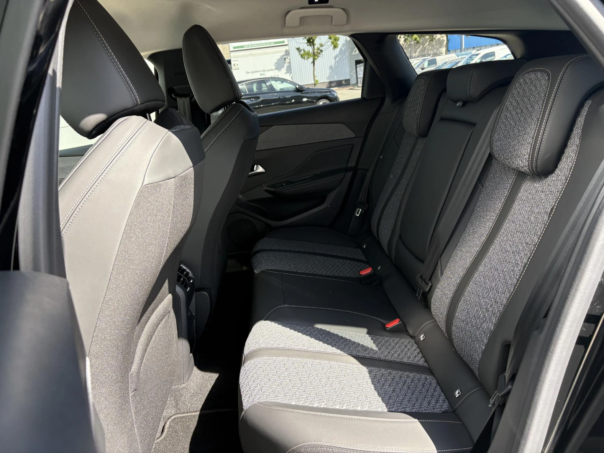 Peugeot-308-image-11