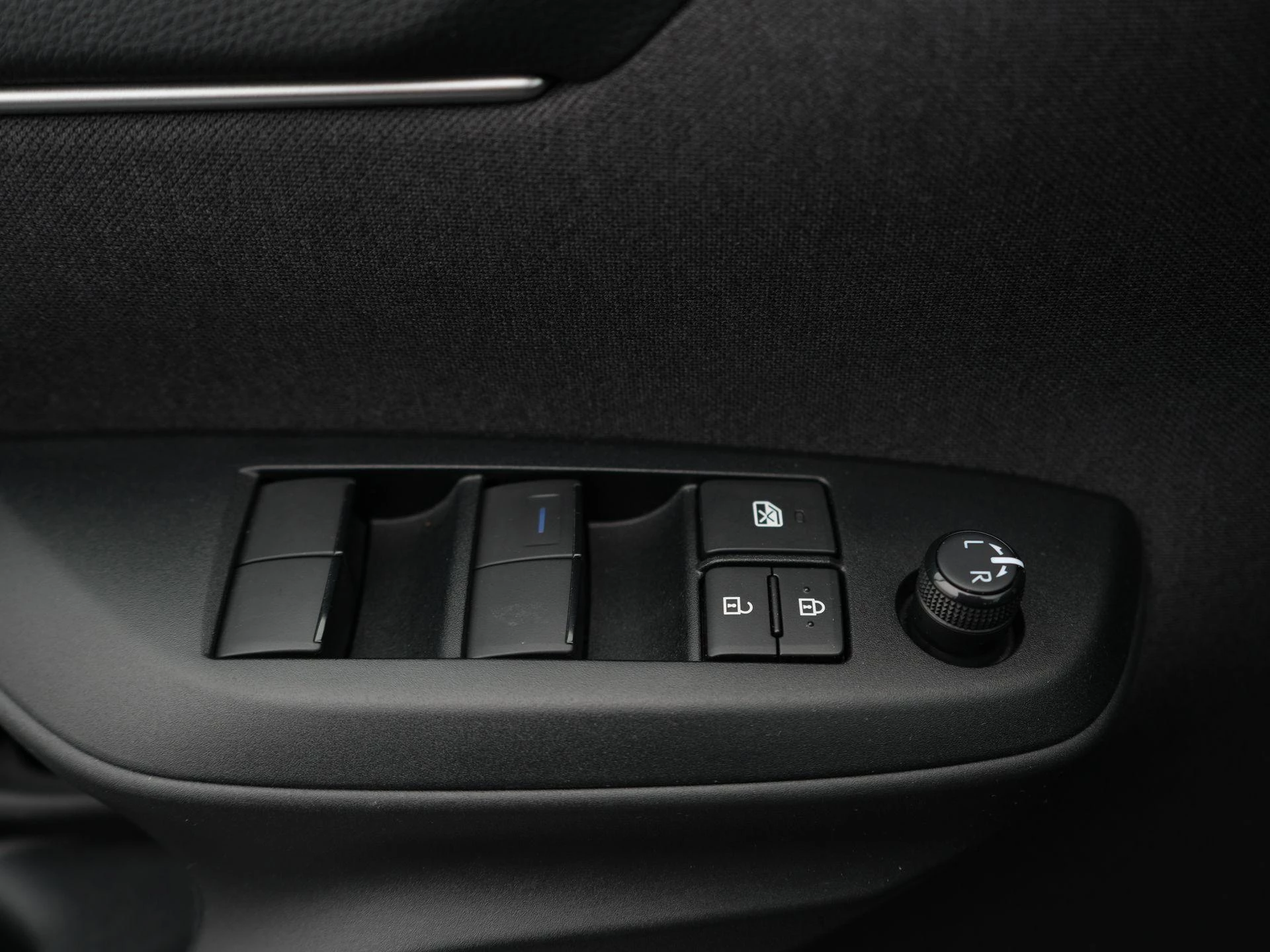 Toyota-Yaris-image-27