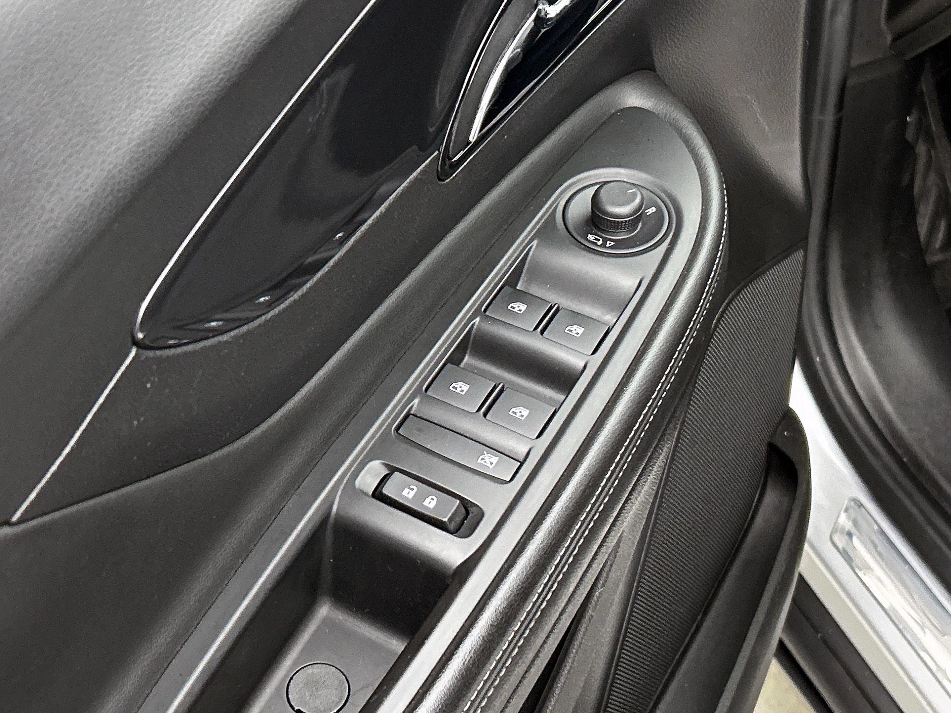 Opel-Mokka X-image-33