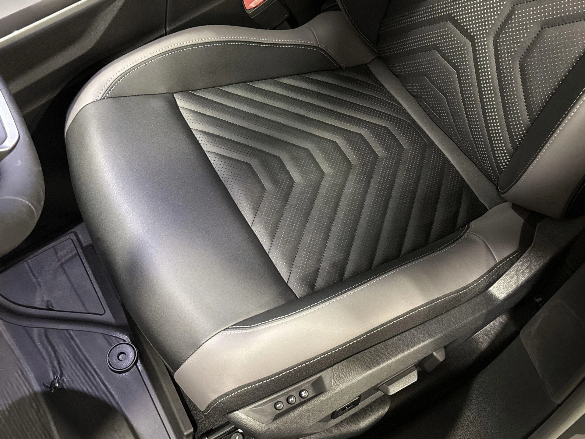 Jeep-Compass-image-16