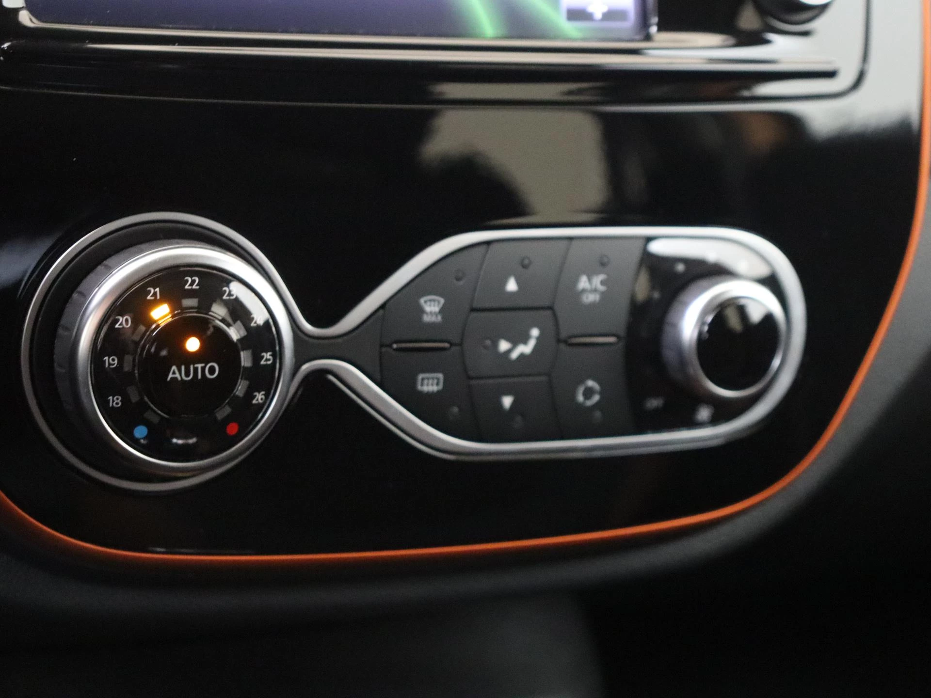 Renault-Captur-image-18