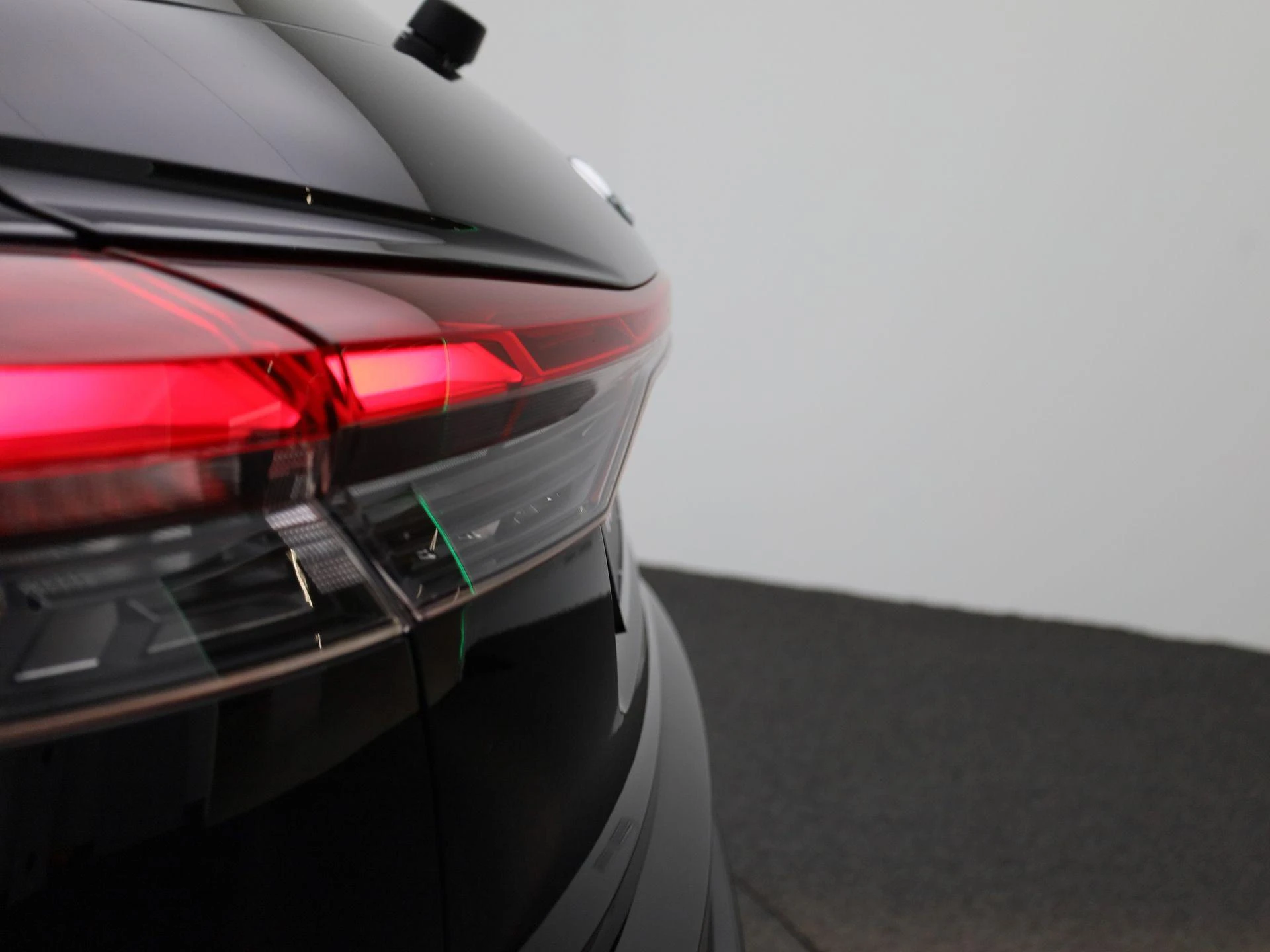 Audi-Q4 e-tron-image-38