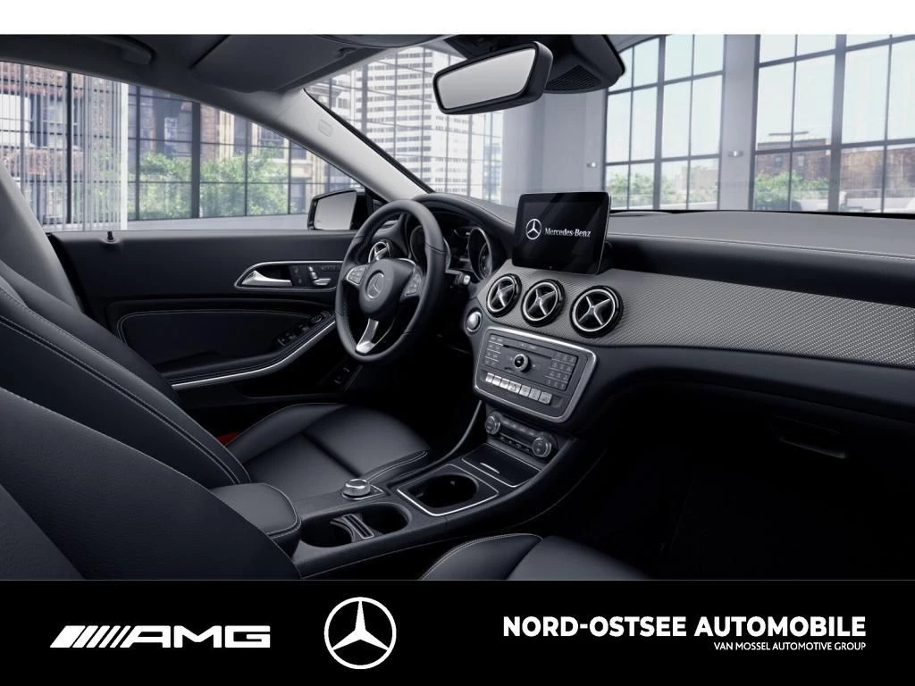 Mercedes-Benz CLA 220 d SB URBAN 4M KAMERA PANO AHK COMAND Urban