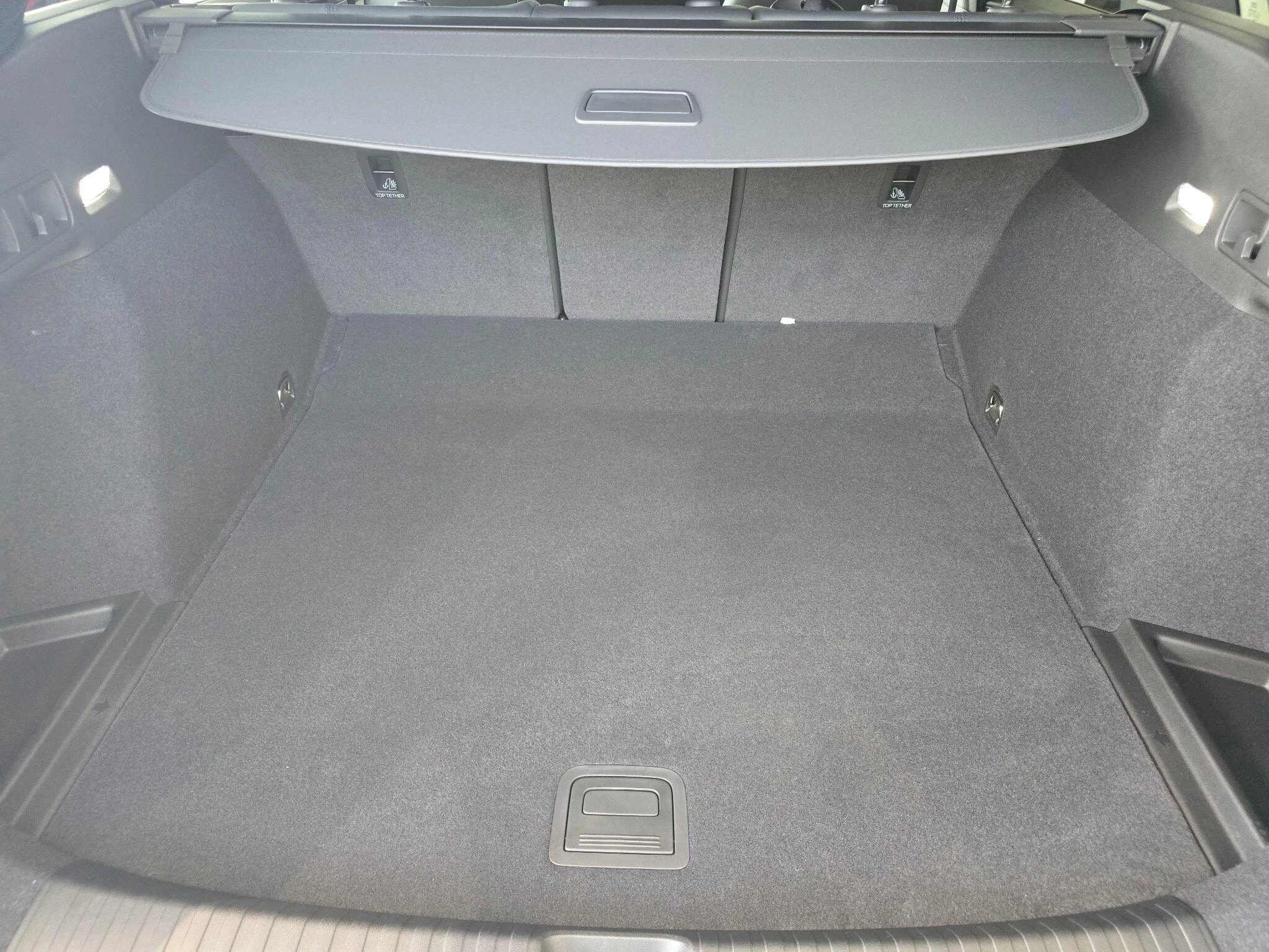 Audi-Q6 e-tron-image-23