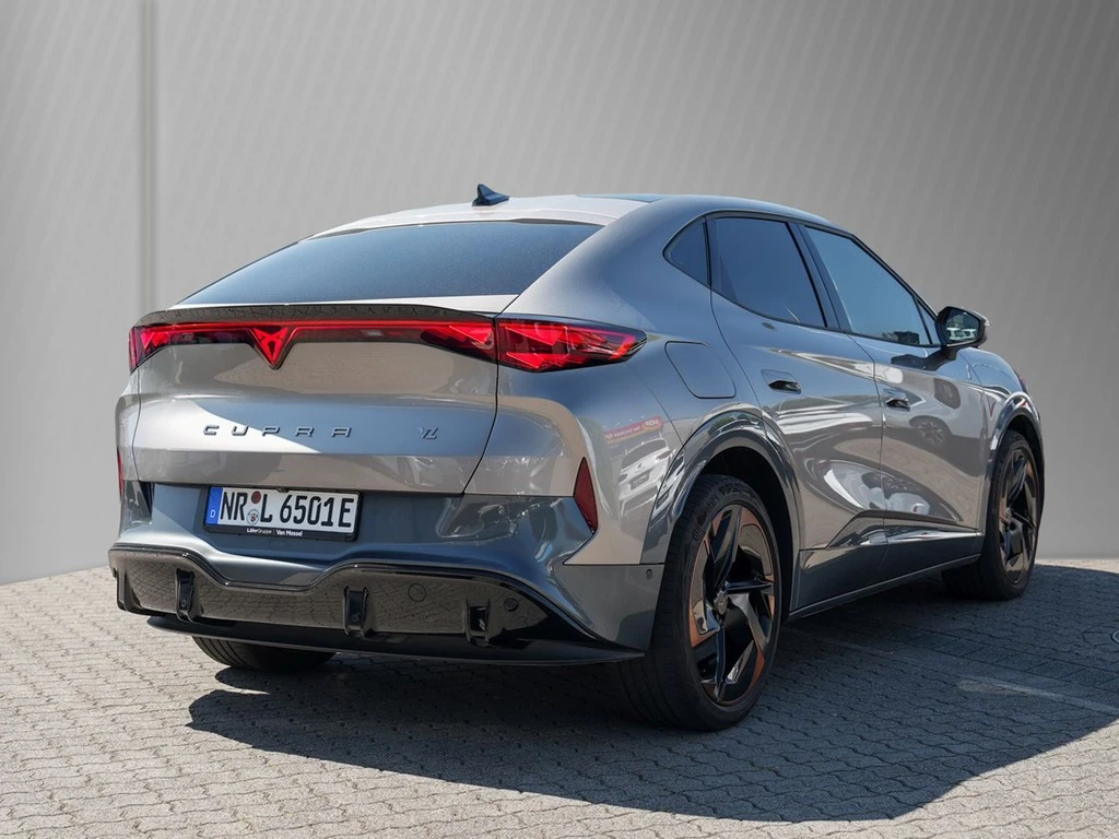 CUPRA-Tavascan-image-3