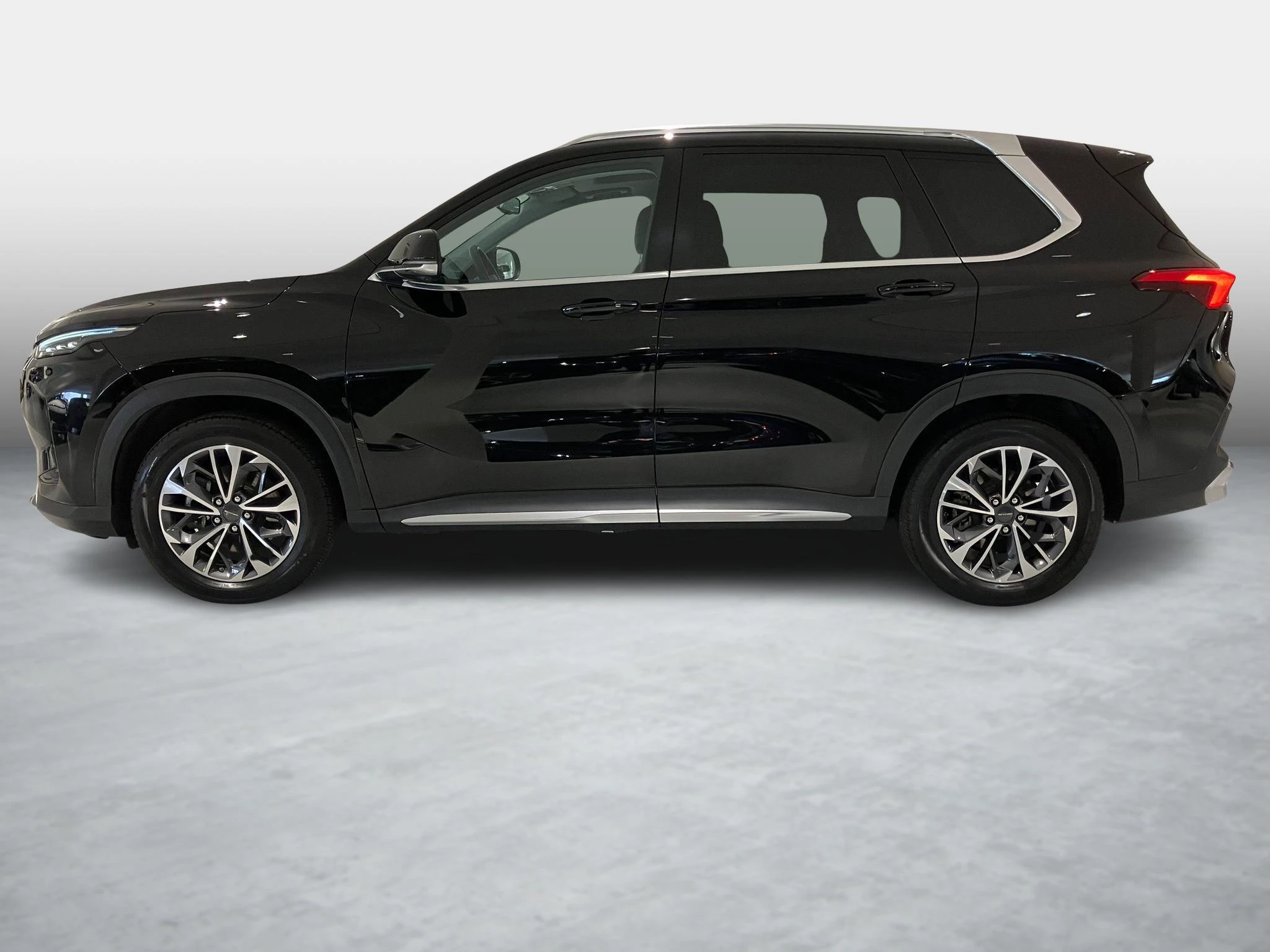 Maxus-eUNIQ6-image-5