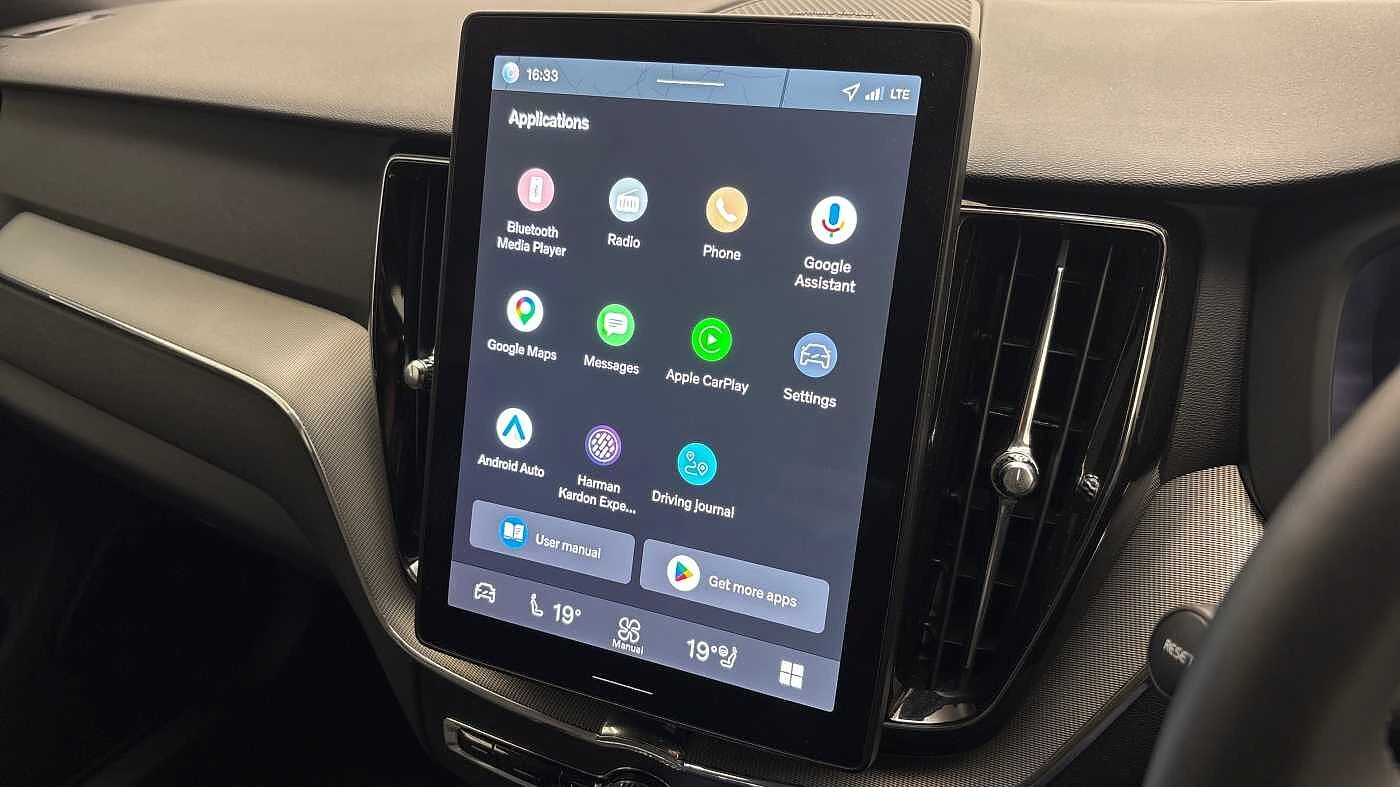 Volvo XC60 T6 AWD PHEV Recharge Black Edition Plus
