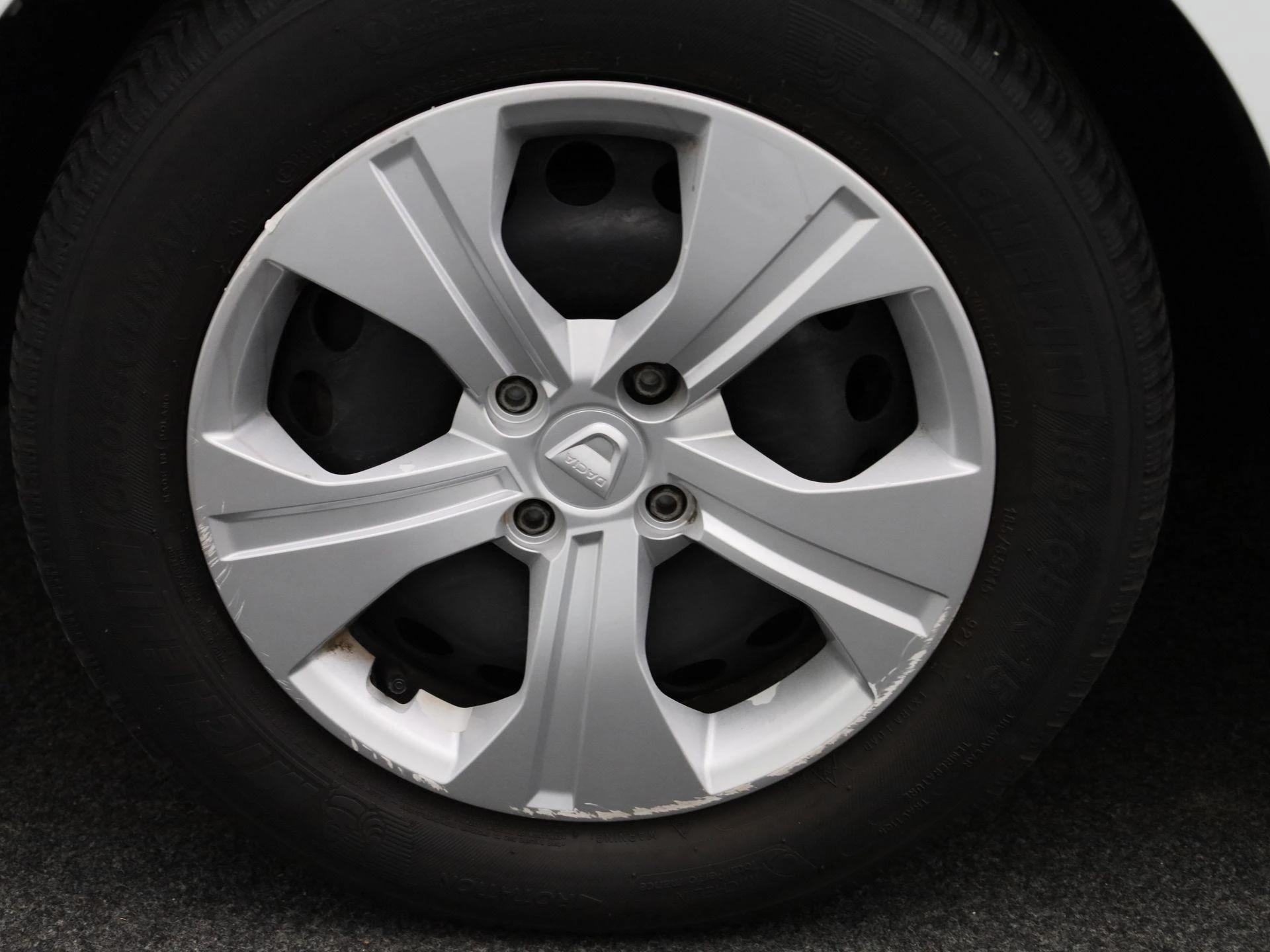 Dacia-Sandero-image-11