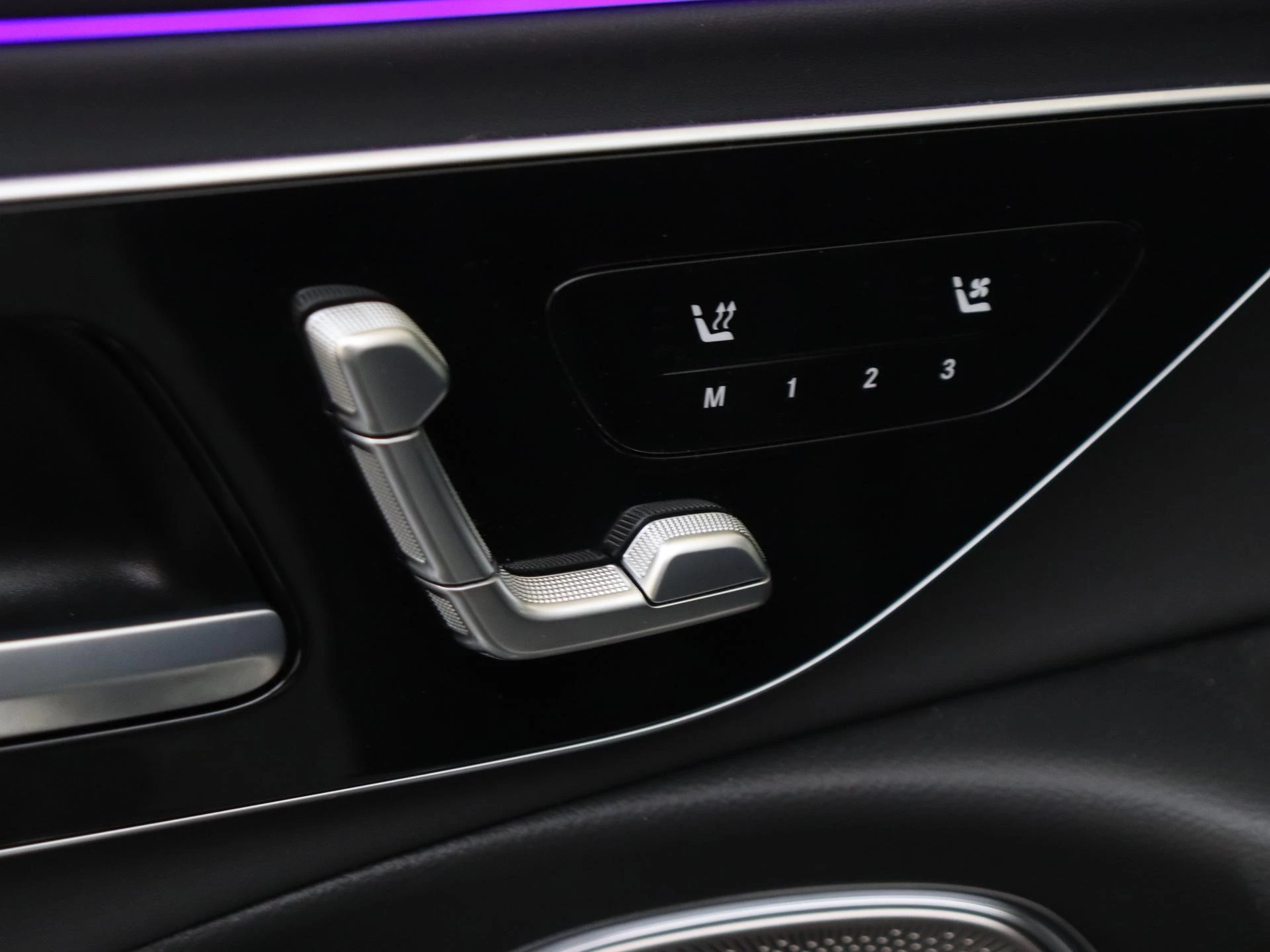 Mercedes-Benz-E-Klasse-image-33