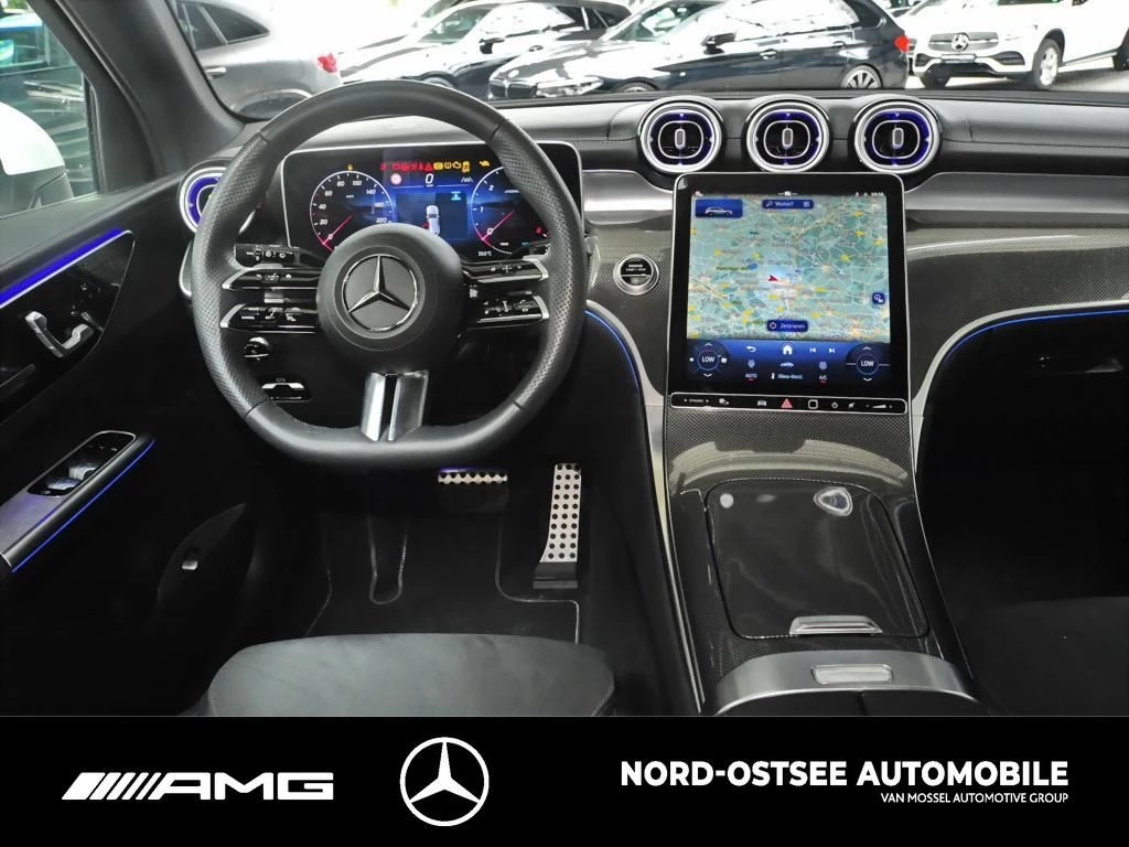 Mercedes-Benz GLC 300 d AMG 4M AHK DISTRONIC MBUX TOTWINKEL AMG Line