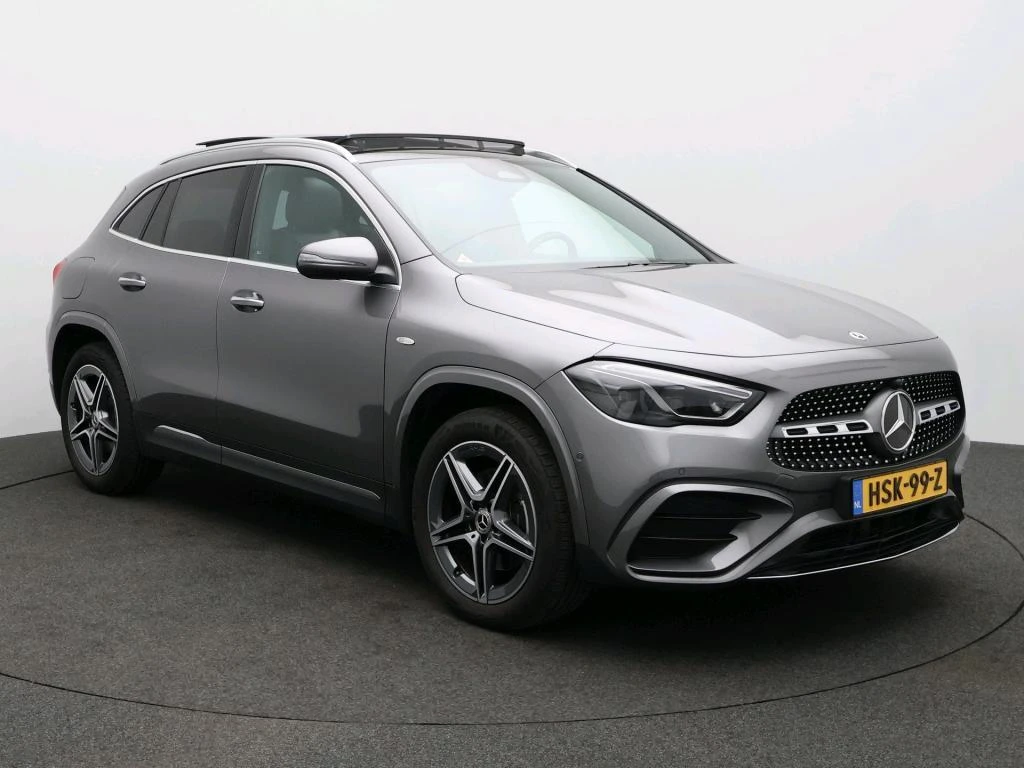 Mercedes-Benz-GLA-image-3