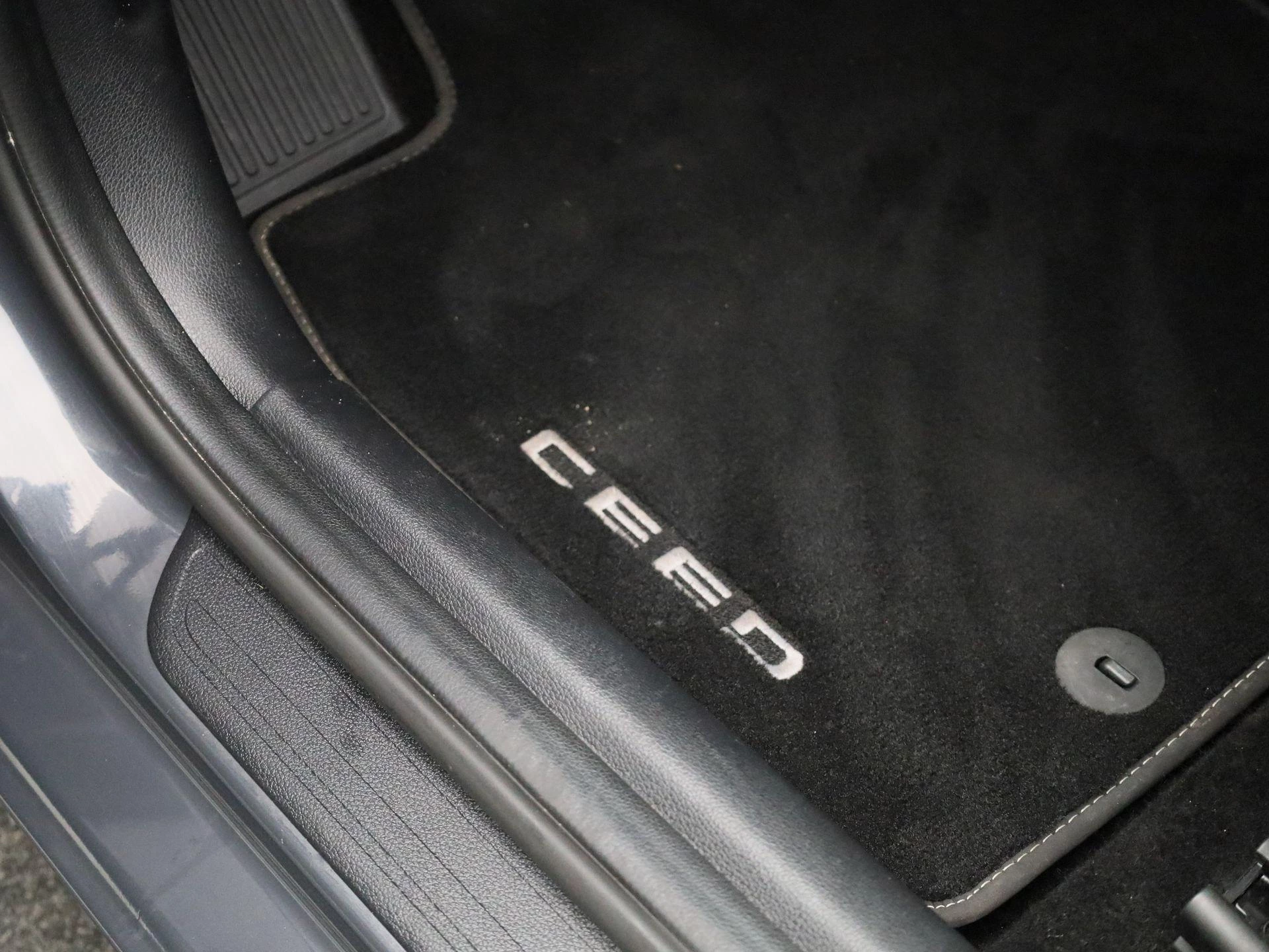 Kia-cee'd-image-28