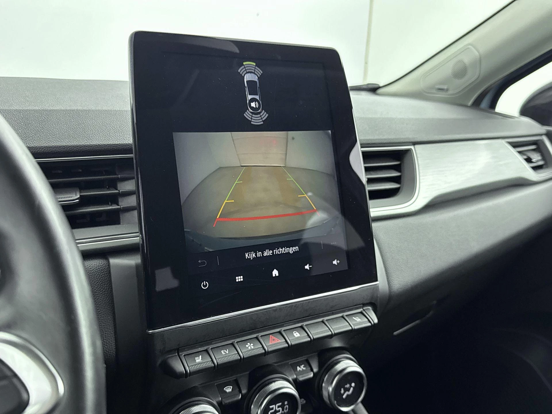 Renault-Captur-image-10