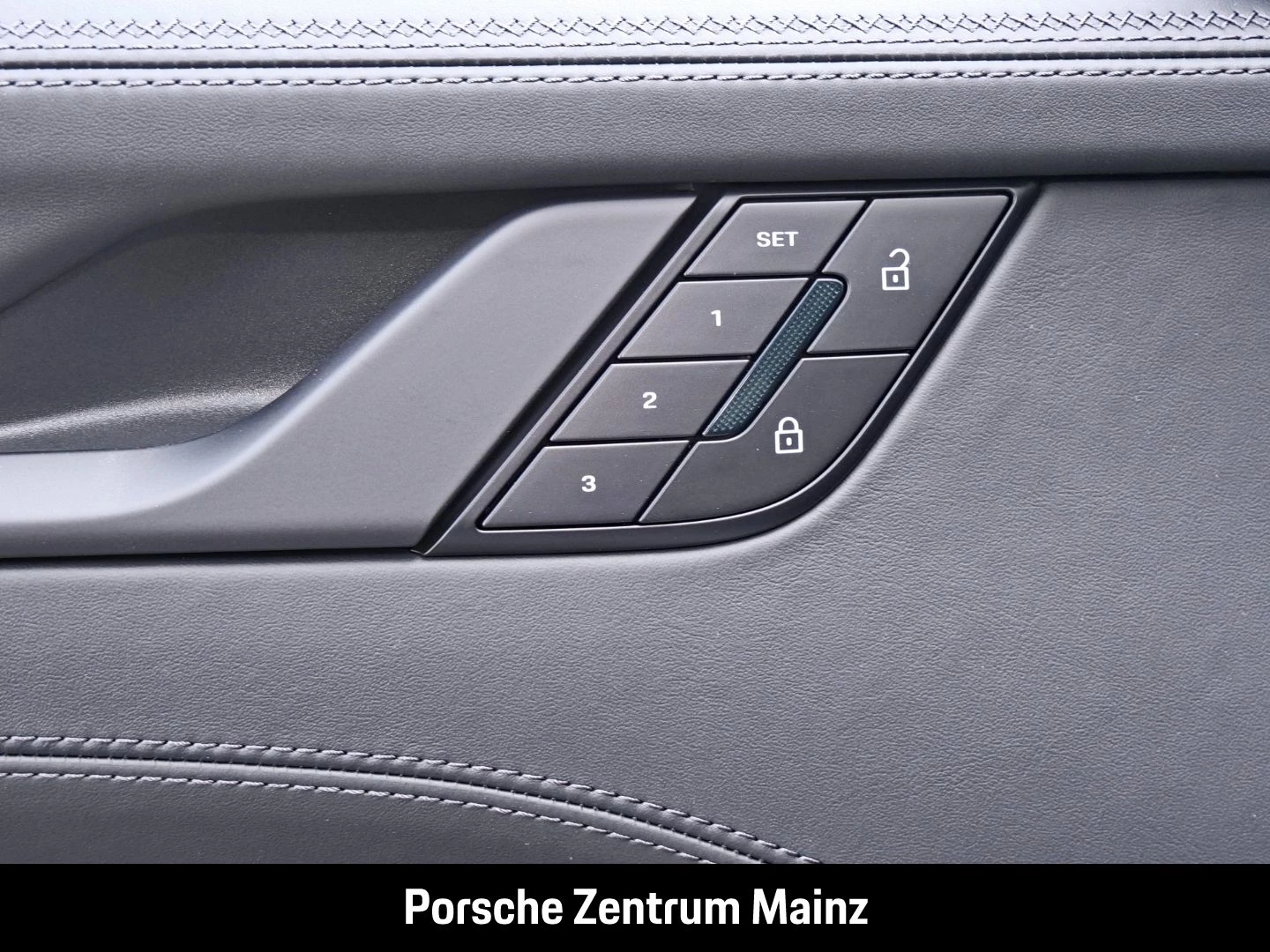 Porsche 911 992 Targa 4 GTS Clubleder InnoDrive BOSE LED