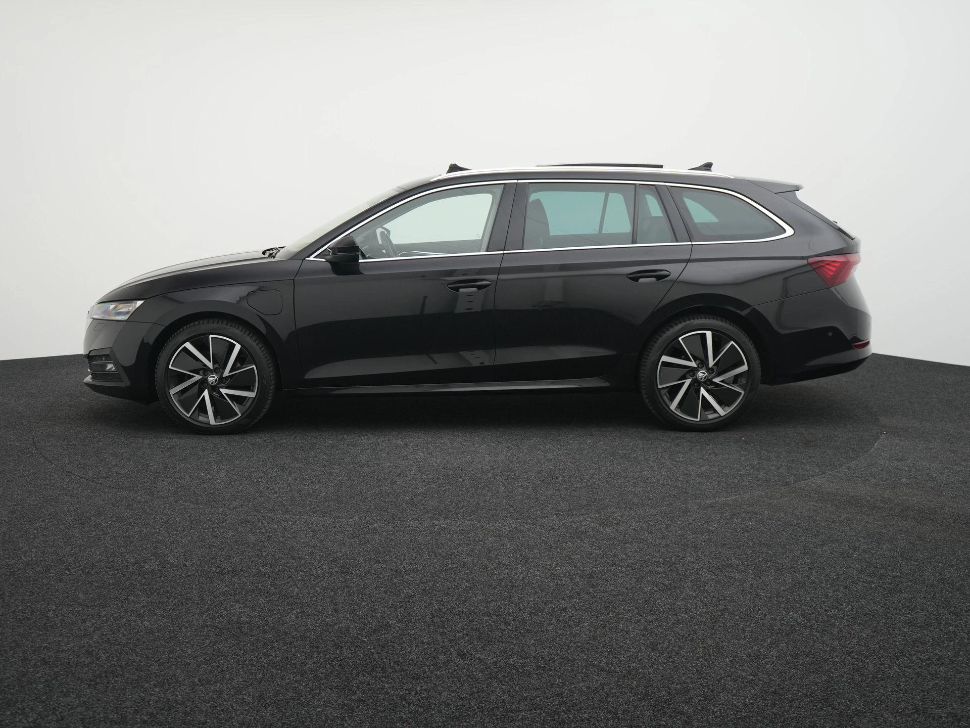 Škoda Octavia Combi 1.4 TSI iV PHEV Business Edition Plus