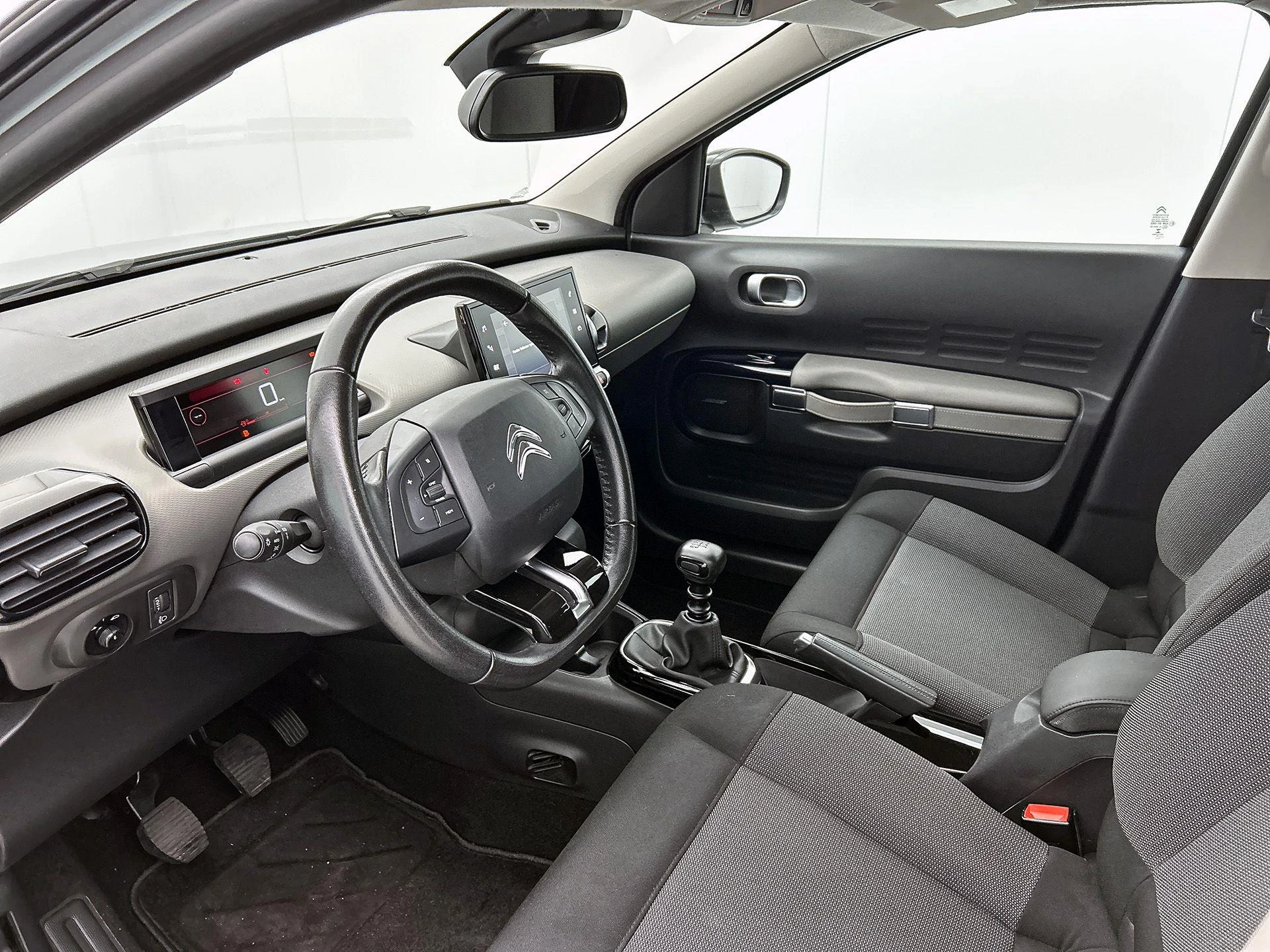 Citroën-C4 Cactus-image-19
