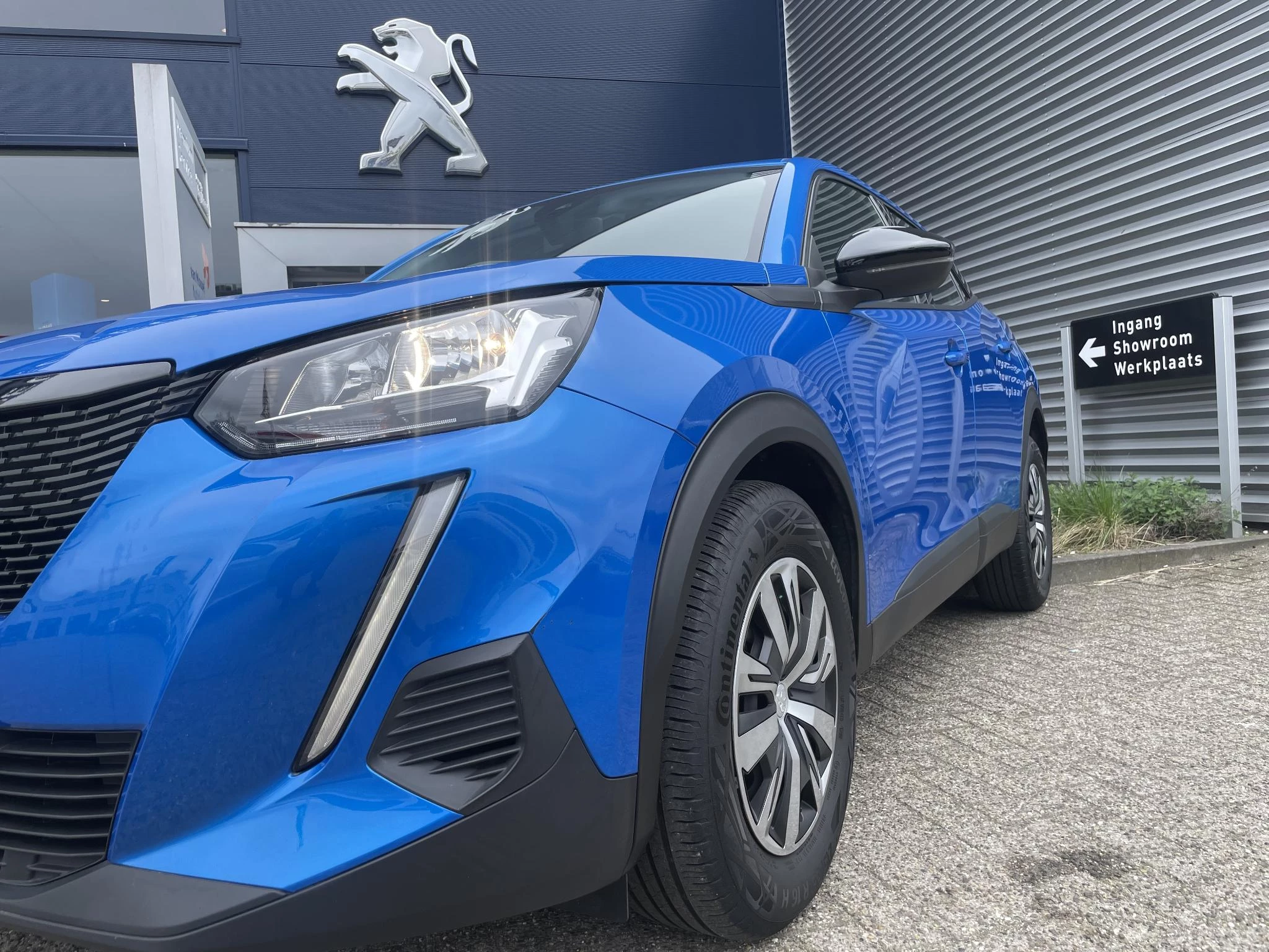 Peugeot-2008-image-2