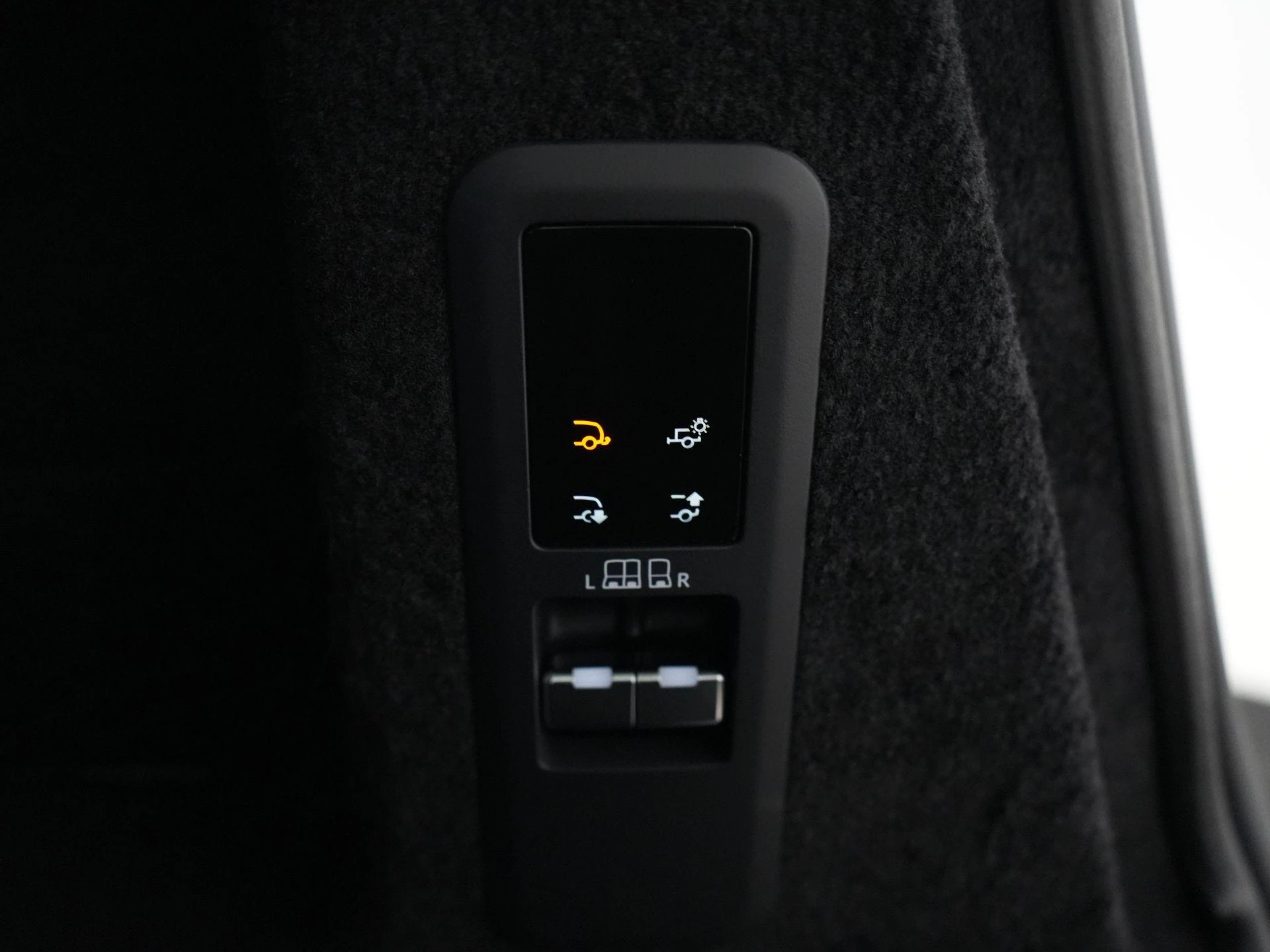 Land Rover-Range Rover Sport-image-46