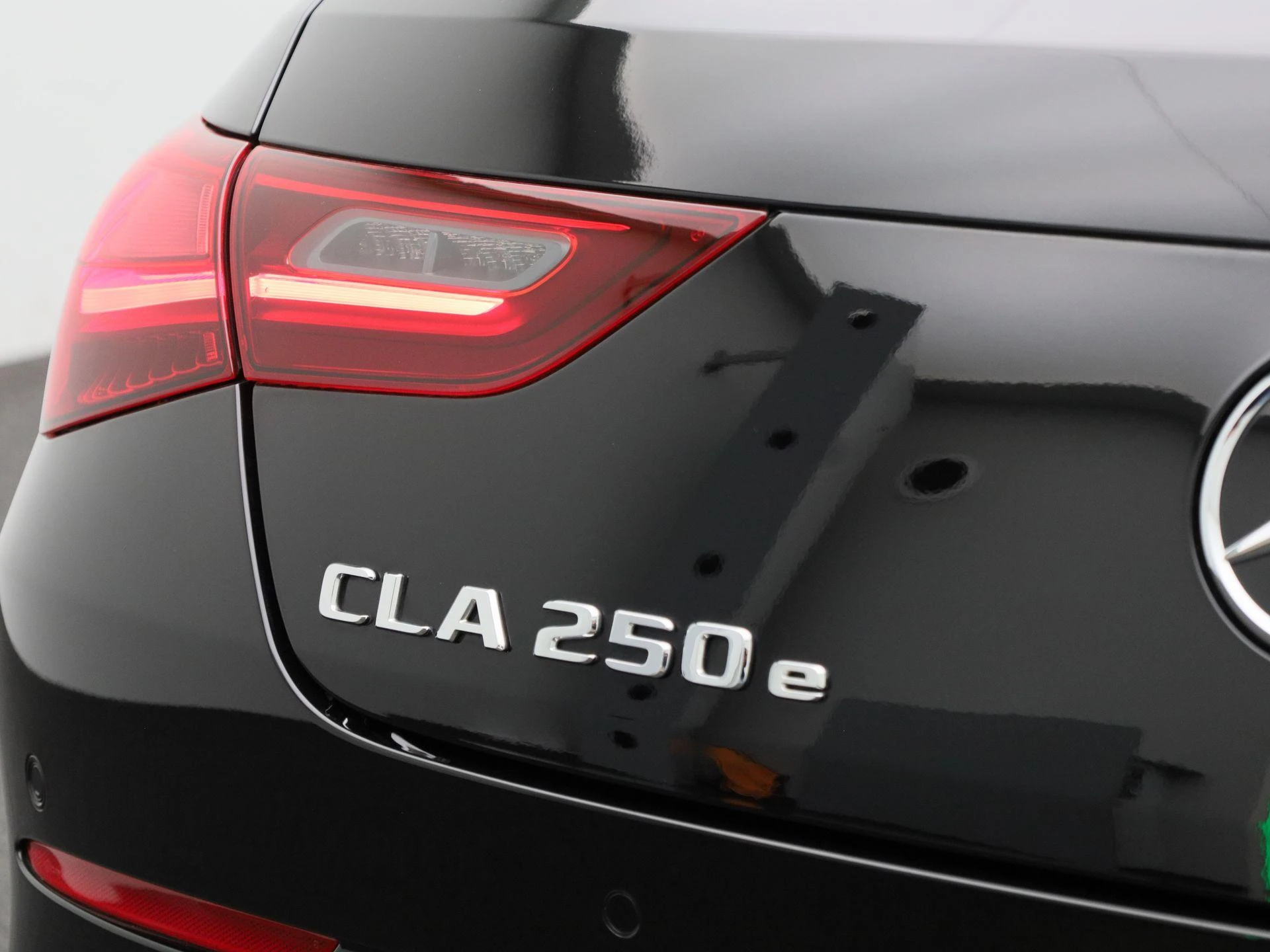 Mercedes-Benz-CLA-image-45