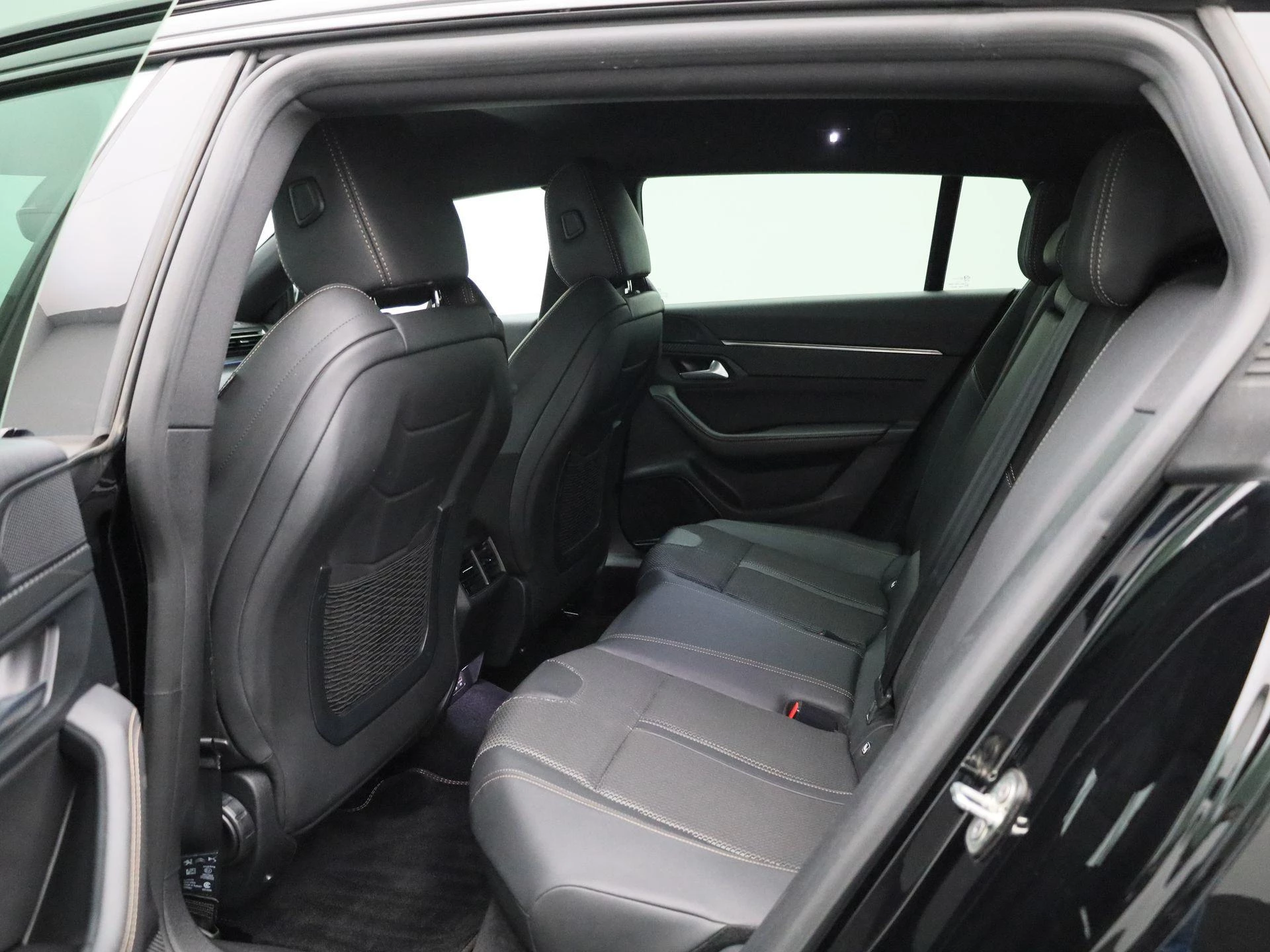 Peugeot-508-image-9