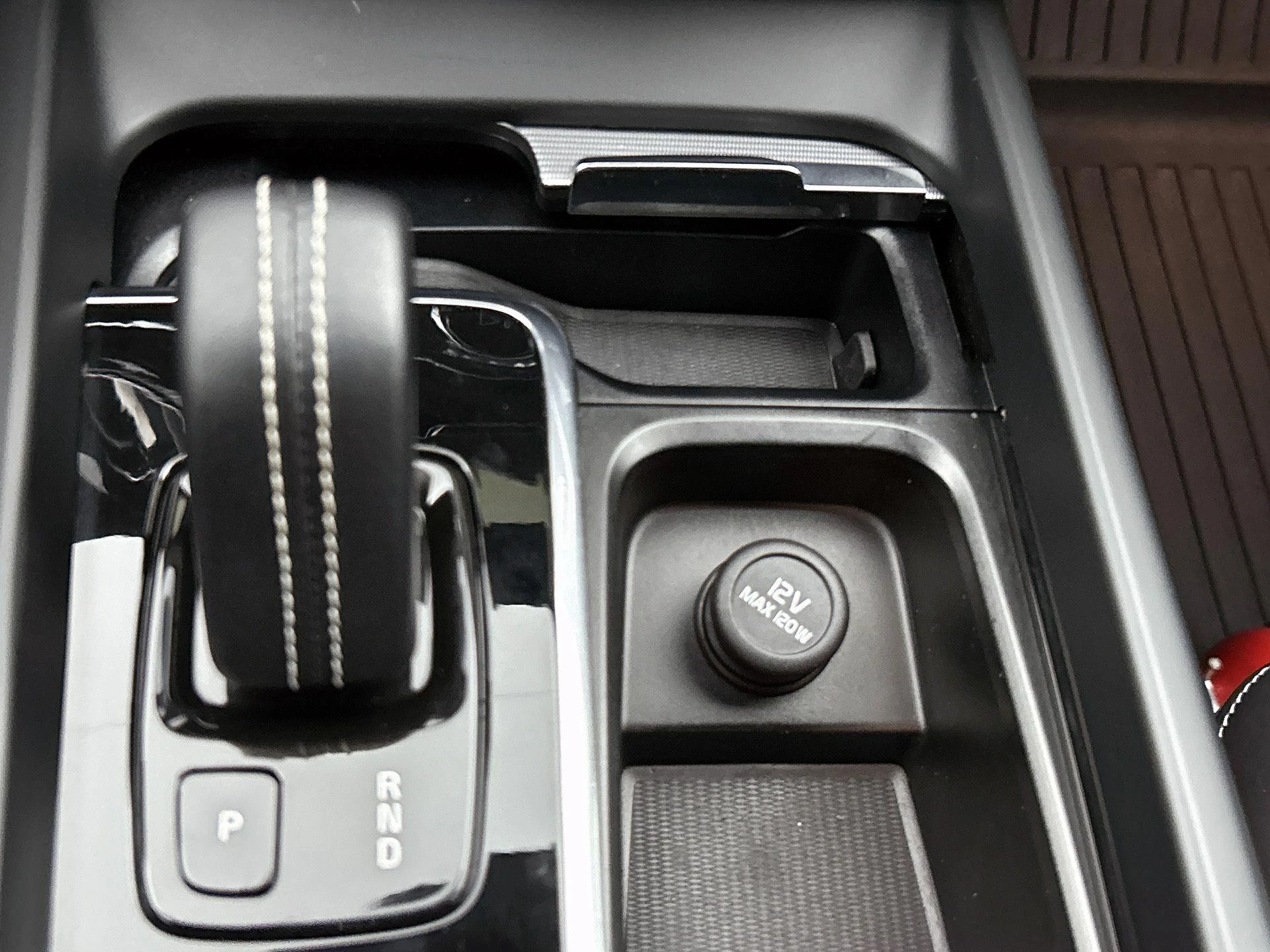 Volvo XC60 2.0 B5 R-Design