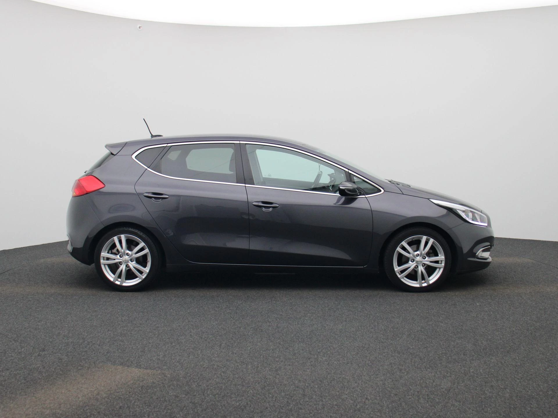 Kia cee'd 1.6 GDI BusinessLine