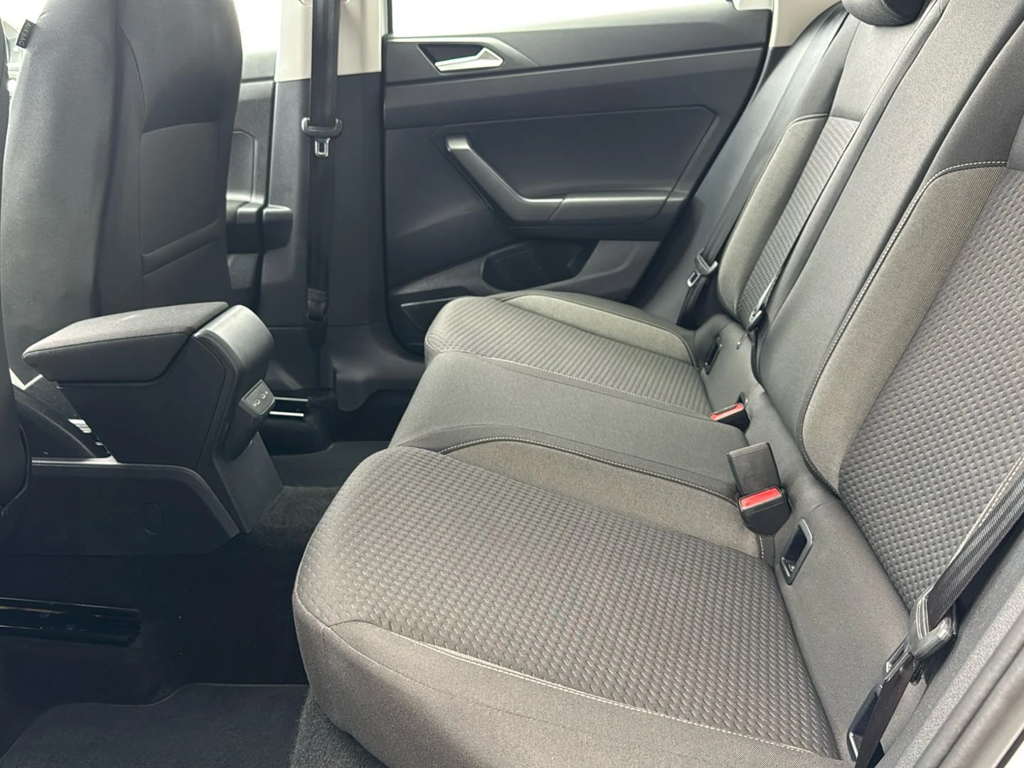 Volkswagen-Taigo-image-6