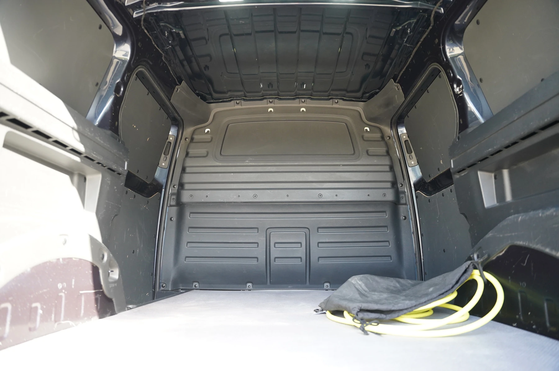Volkswagen-ID. Buzz-image-10