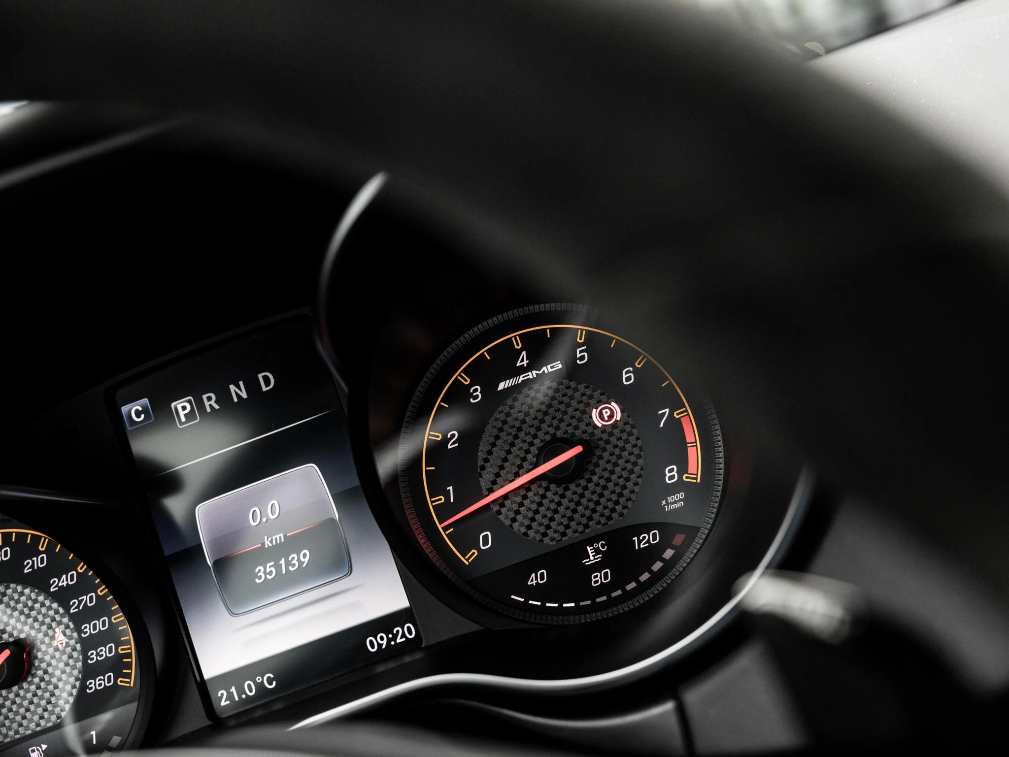 Mercedes-AMG-GT-image-28