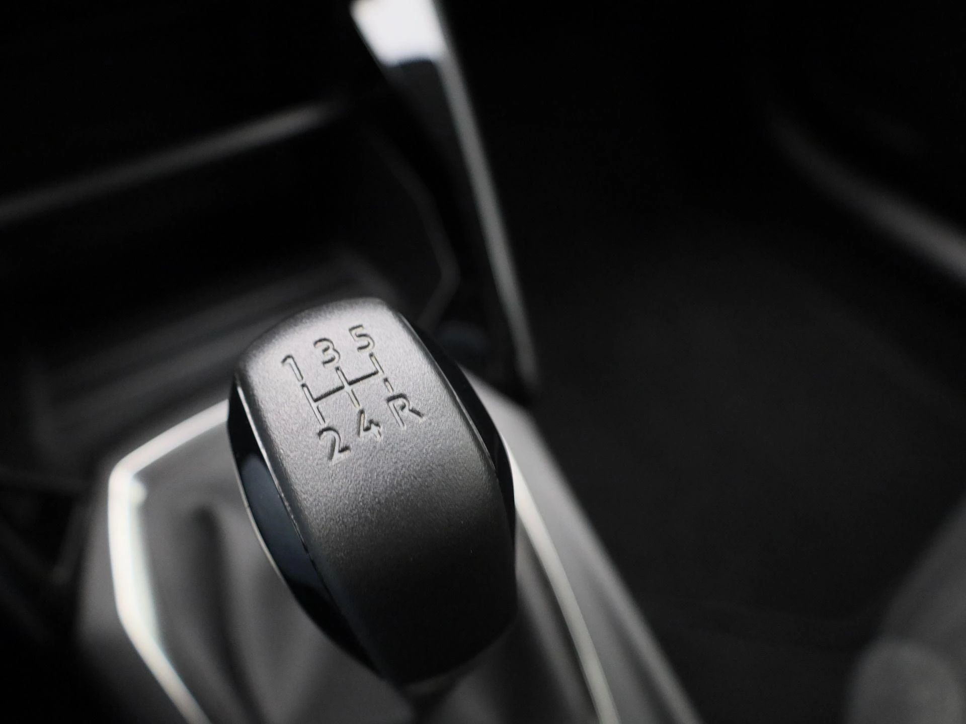 Peugeot-208-image-22