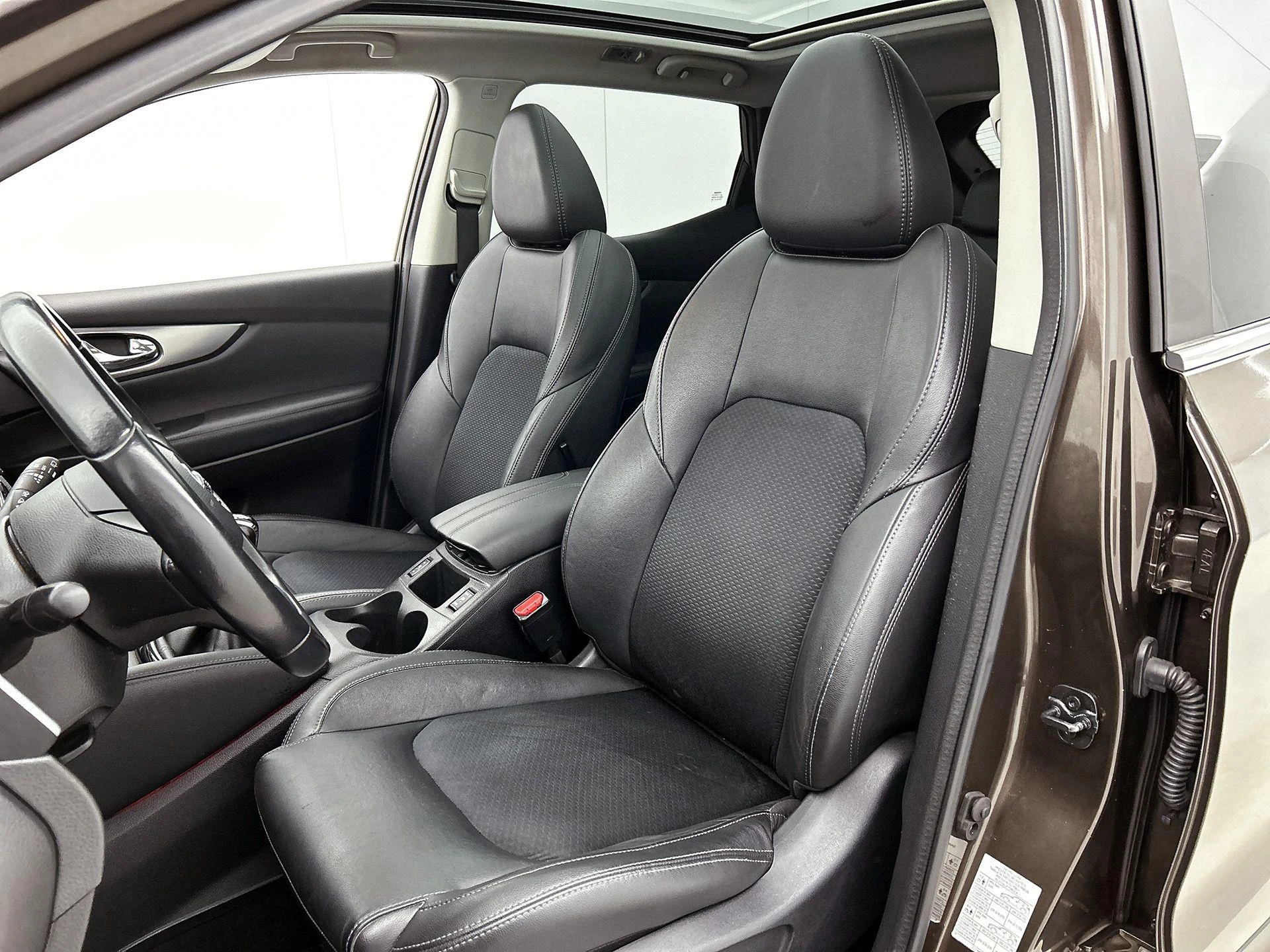 Nissan-QASHQAI-image-38