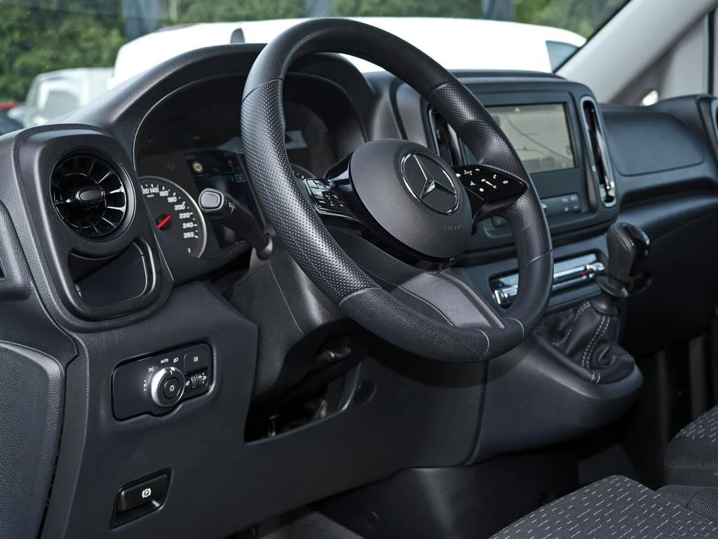 Mercedes-Benz-Vito 116-image-8