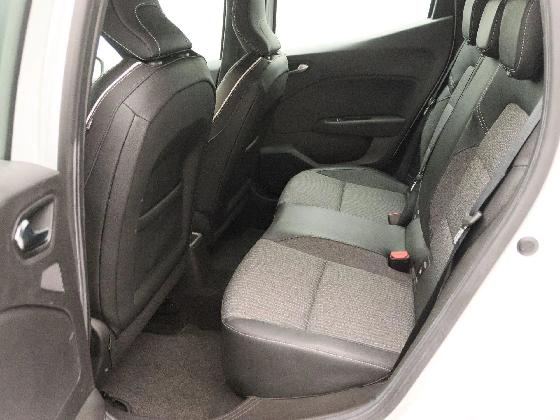 Renault Clio E-Tech Hybrid 140 Intens