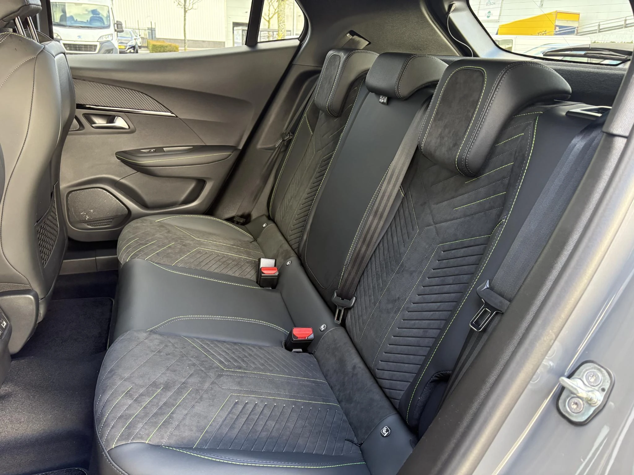 Peugeot-2008-image-7