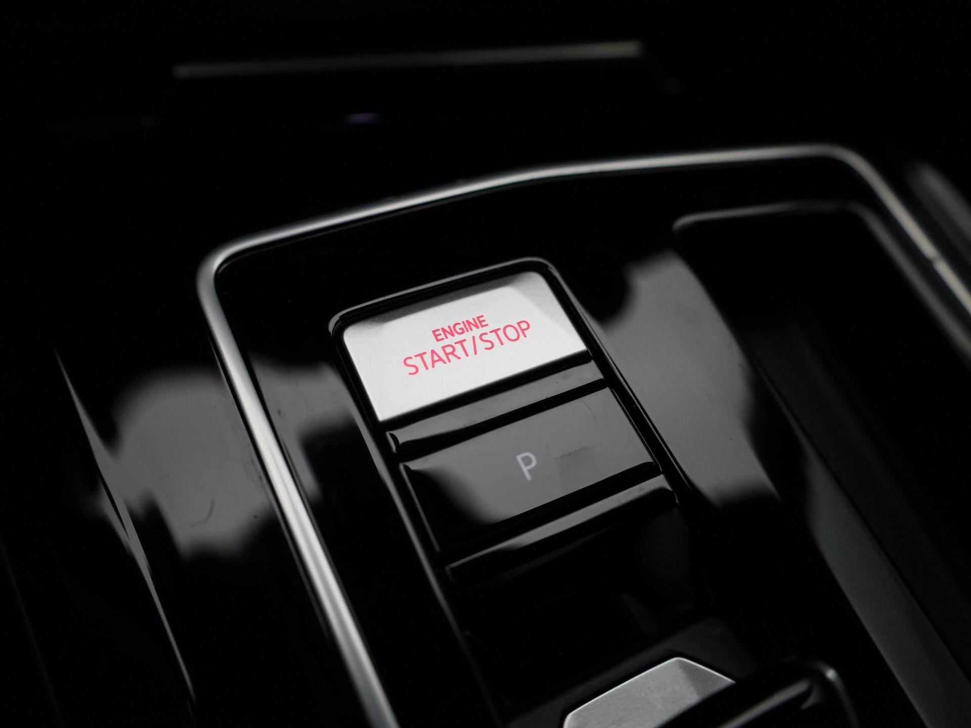 Volkswagen-Golf-image-27