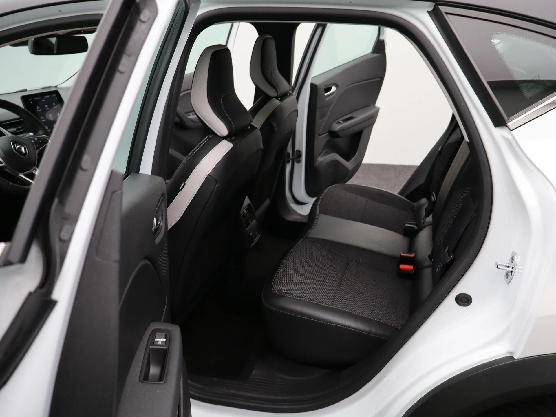 Renault-Captur-image-21