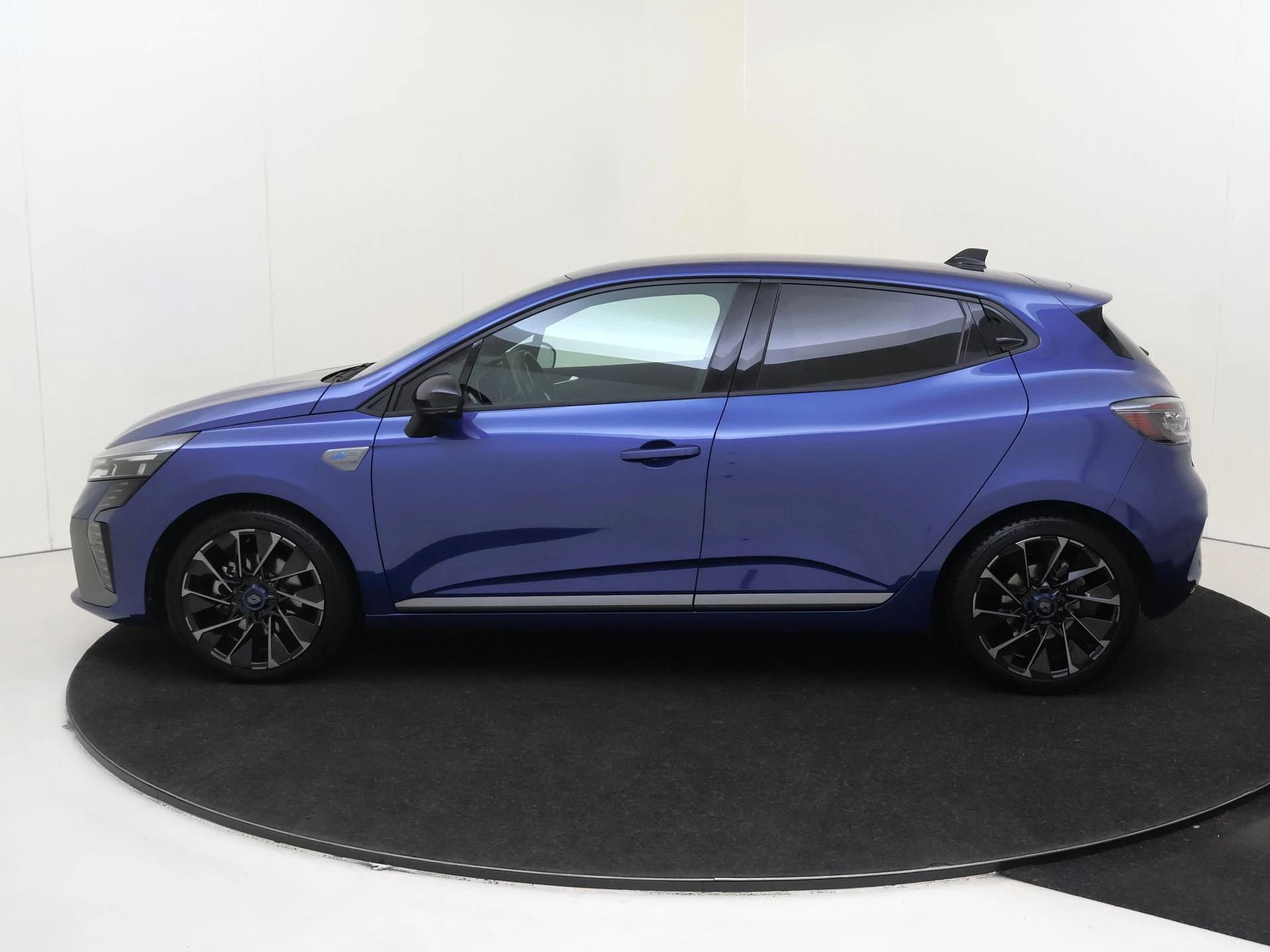 Renault-Clio-image-11